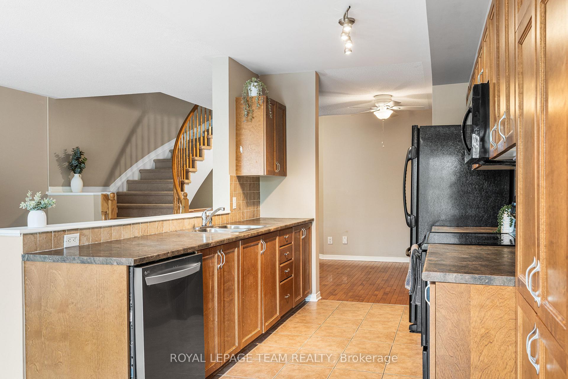 Photo 13 of 104 Stedman Street, Ottawa, Blossom Park/Kemp Park/Findlay Creek — HOMEH