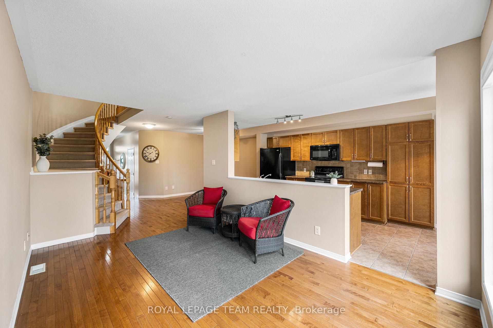 Photo 14 of 104 Stedman Street, Ottawa, Blossom Park/Kemp Park/Findlay Creek — HOMEH