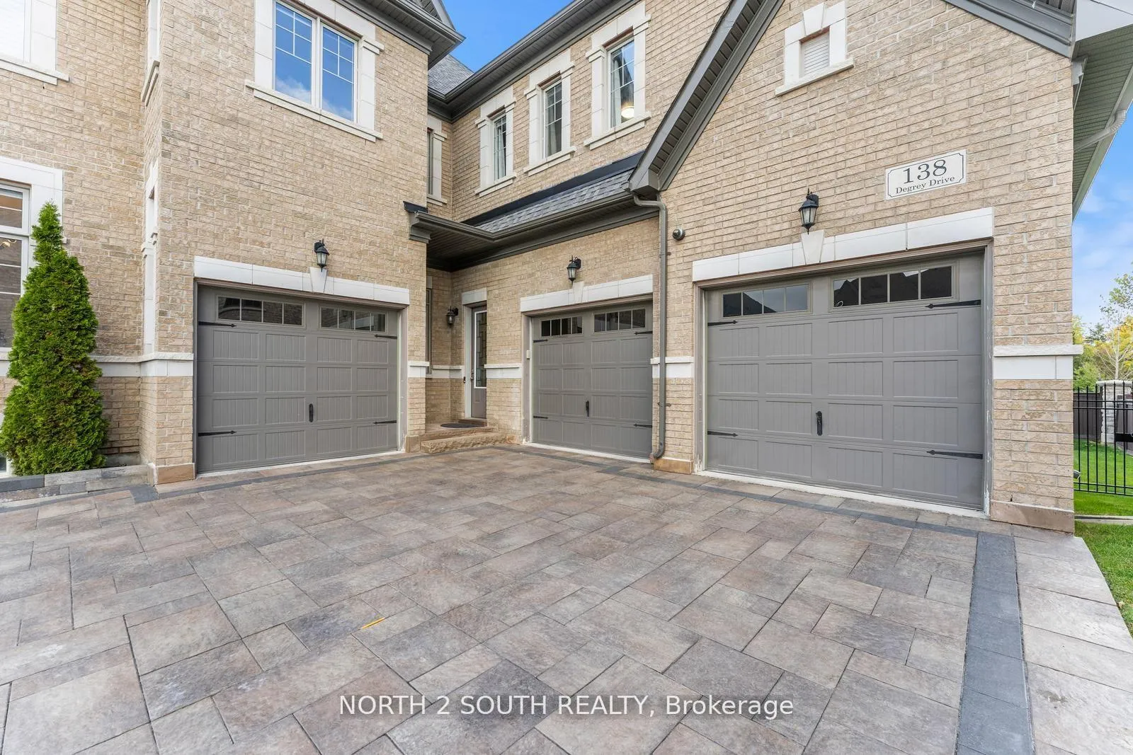Photo 4 of 138 Degrey Drive, Brampton, Bram East — HOMEH