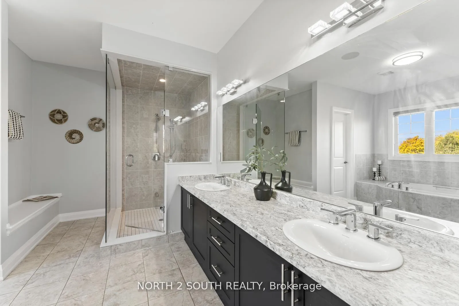 Photo 25 of 138 Degrey Drive, Brampton, Bram East — HOMEH