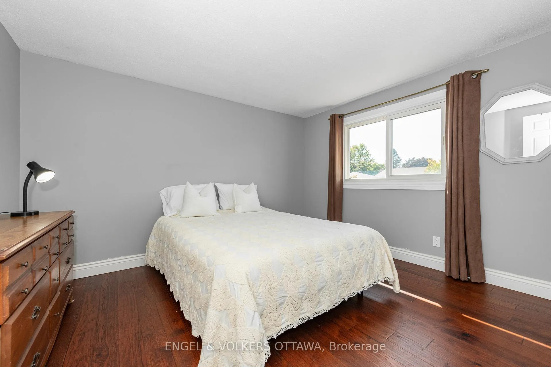 Photo 21 of 20 Falk Avenue, Ottawa, Barrhaven - Knollsbrook — HOMEH