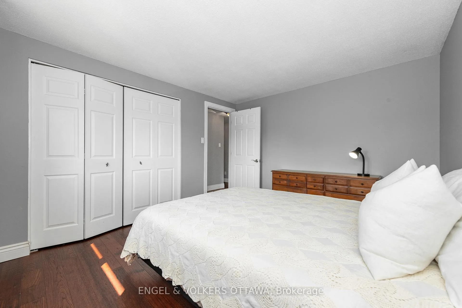 Photo 23 of 20 Falk Avenue, Ottawa, Barrhaven - Knollsbrook — HOMEH
