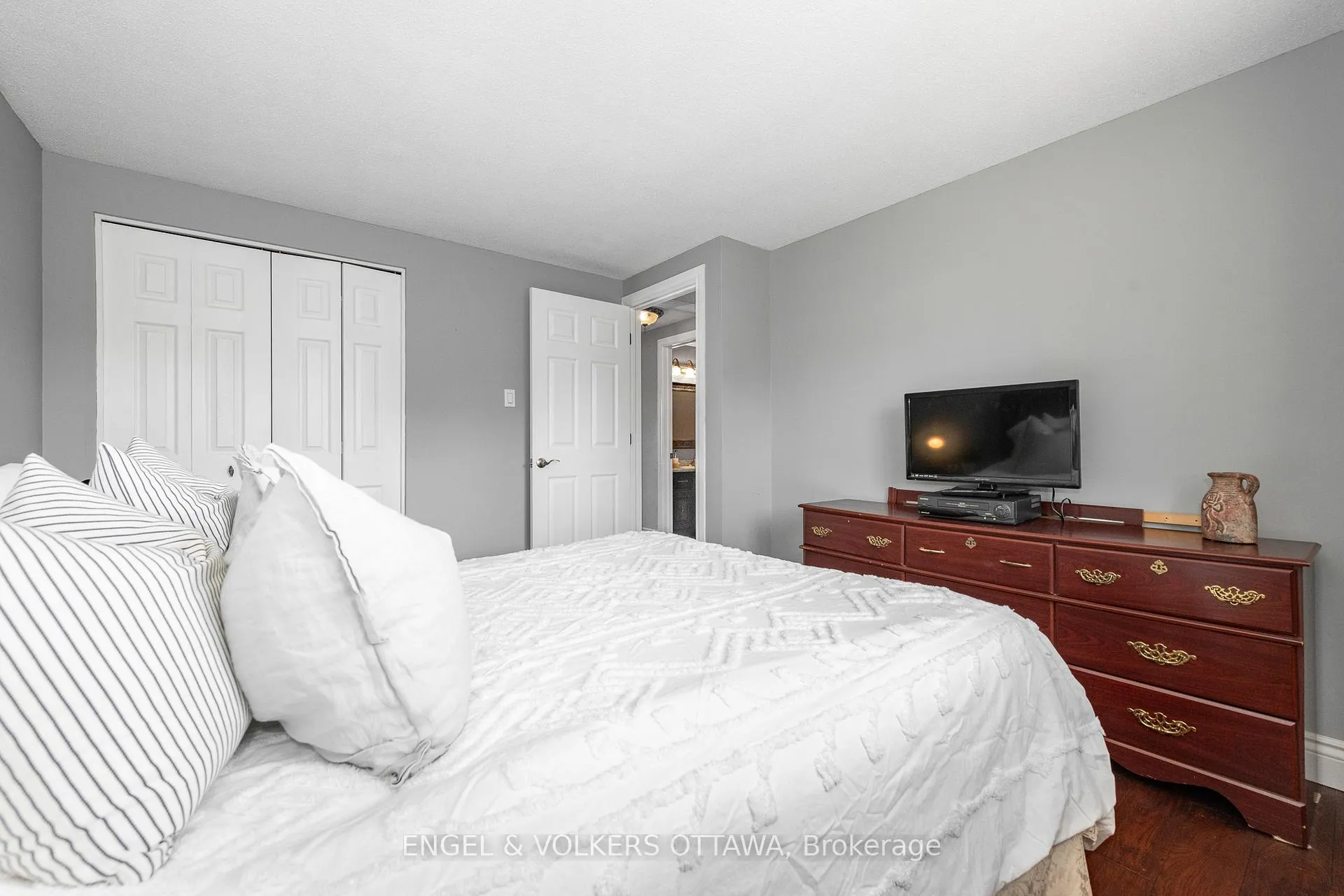 Photo 27 of 20 Falk Avenue, Ottawa, Barrhaven - Knollsbrook — HOMEH
