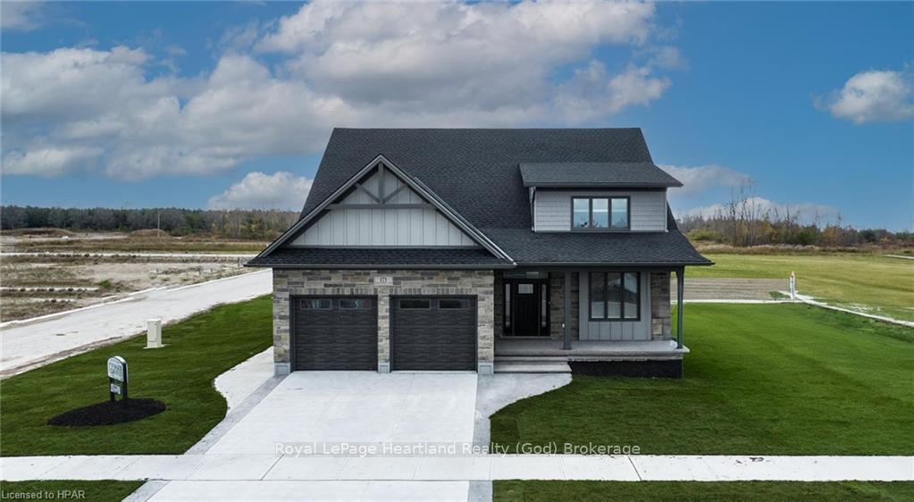 Front of 171 Kingfisher Lane
