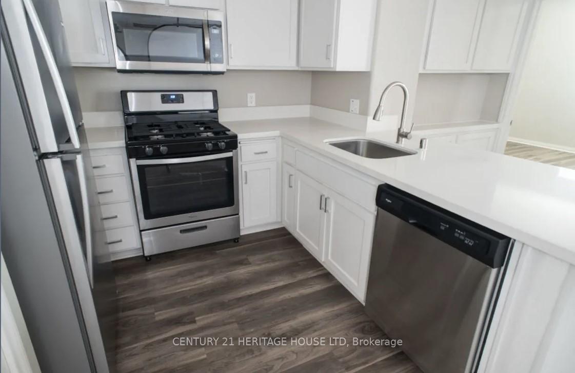 Photo 3 of Unit 304, 69 Curtis Street E, St. Thomas — HOMEH