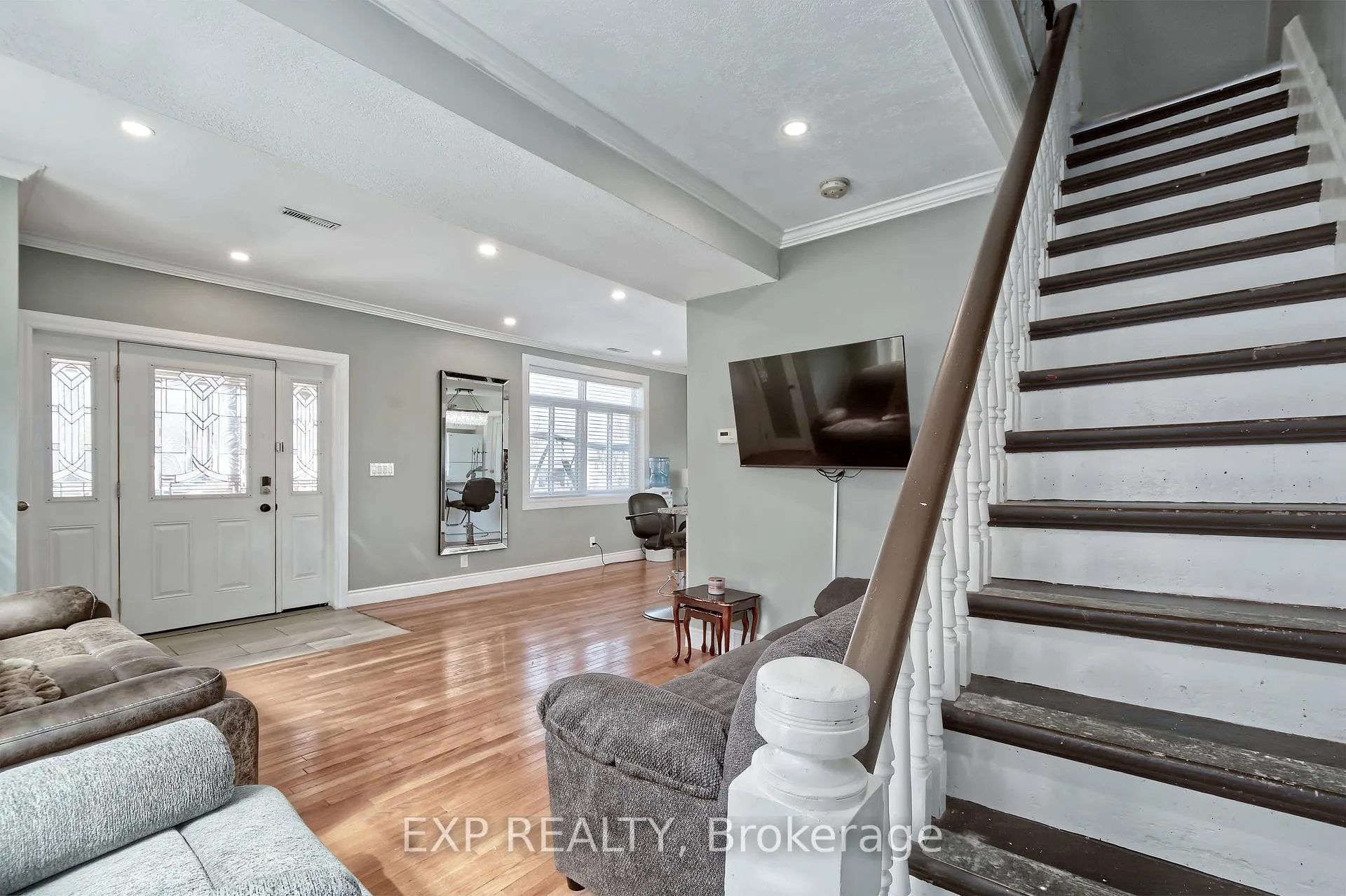 Photo 10 of 203 McKellar Street, Southwest Middlesex, Glencoe — HOMEH
