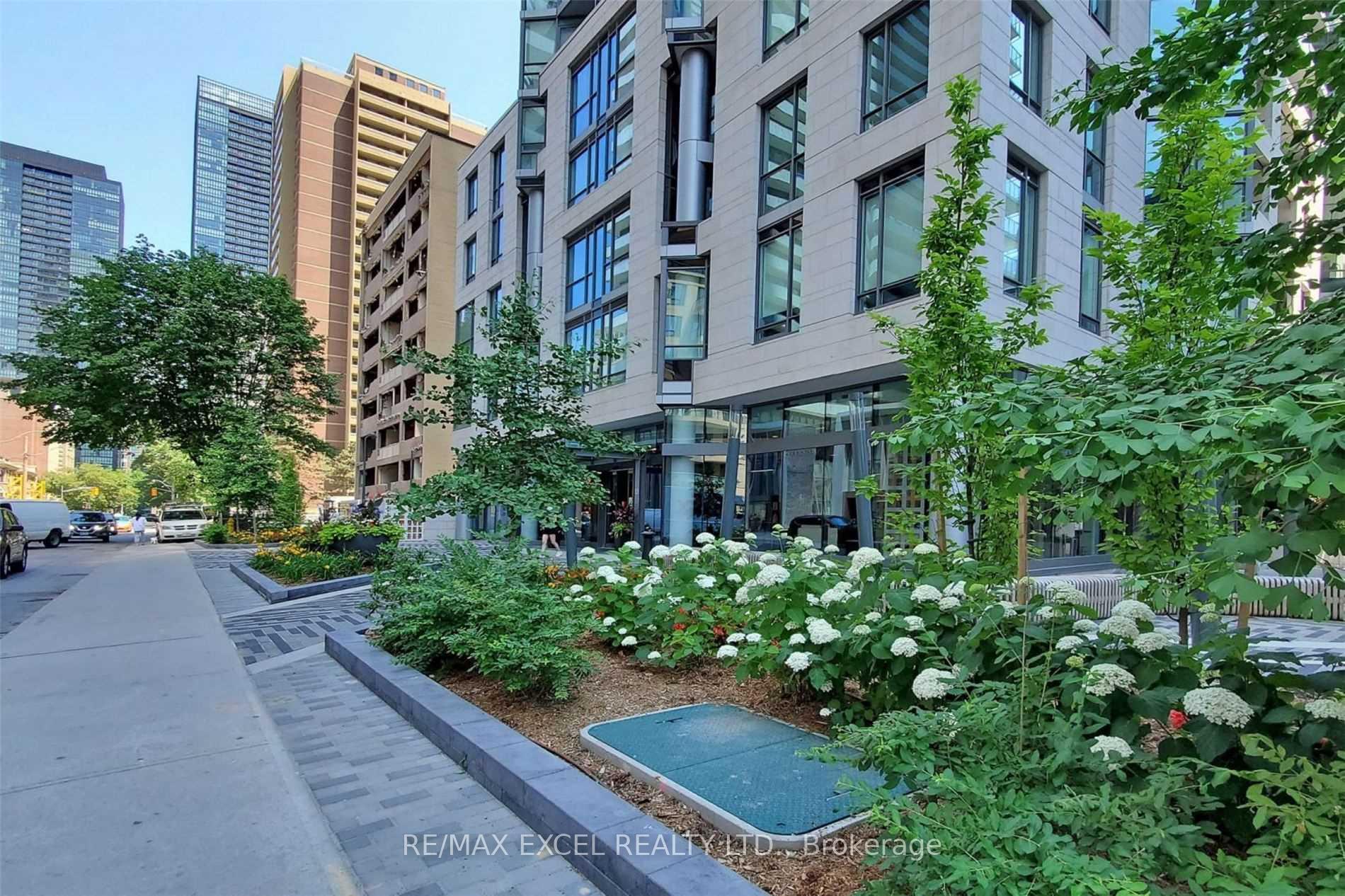 Photo 8 of Unit 1001, 45 Charles Street E, Toronto, Church-Yonge Corridor — HOMEH
