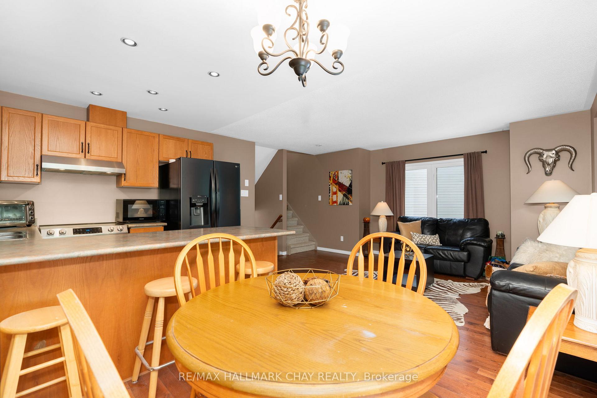 Photo 11 of 63 Parkside Crescent, Essa, Angus — HOMEH
