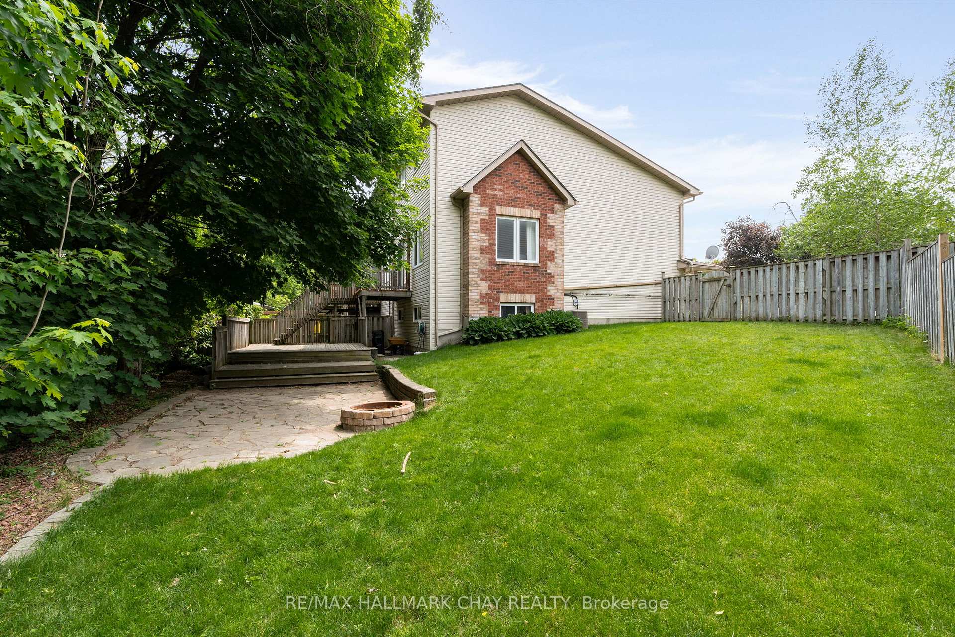Photo 25 of 63 Parkside Crescent, Essa, Angus — HOMEH