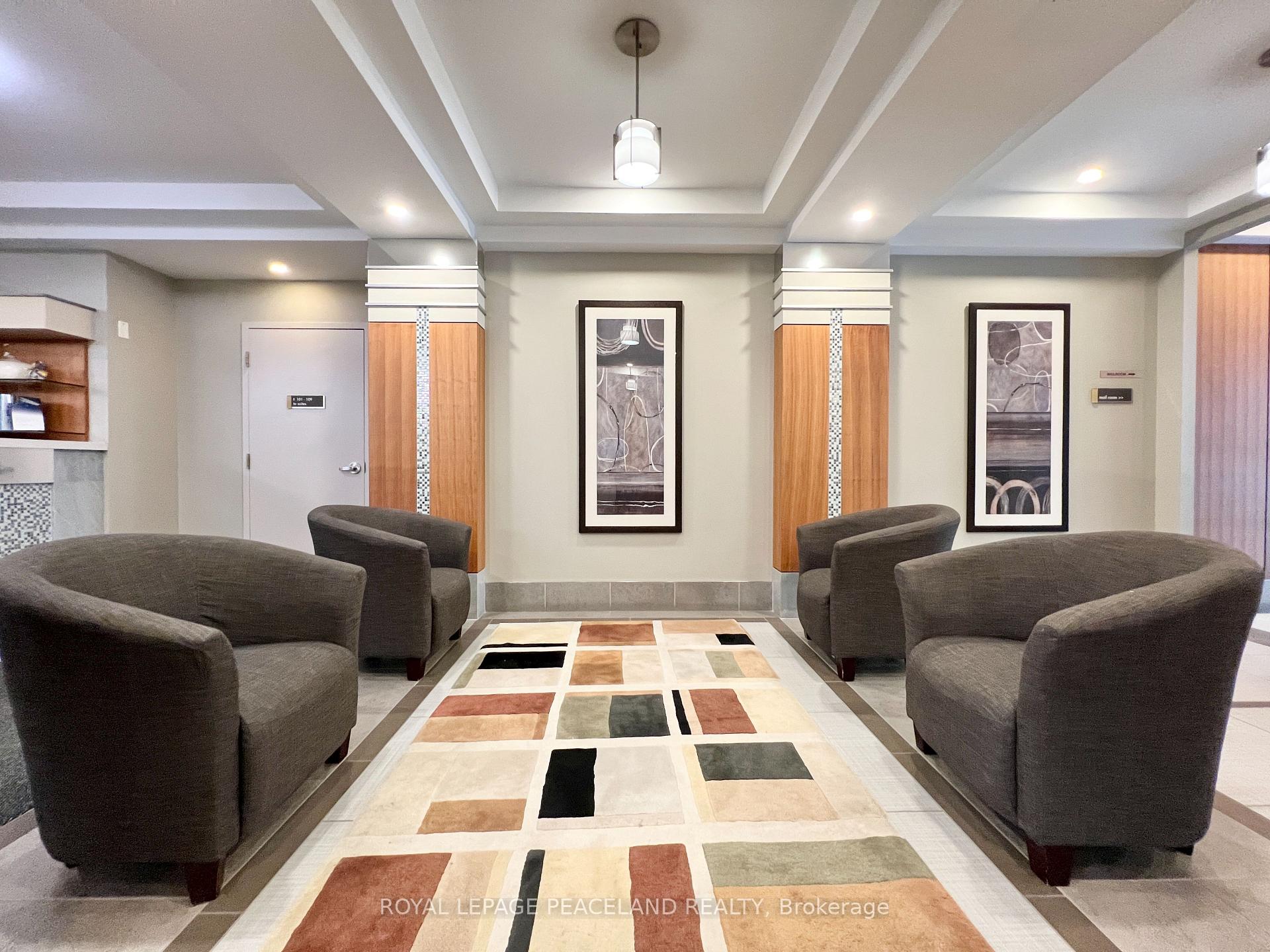 Photo 5 of Unit 702, 30 Clegg Road, Markham, Unionville — HOMEH