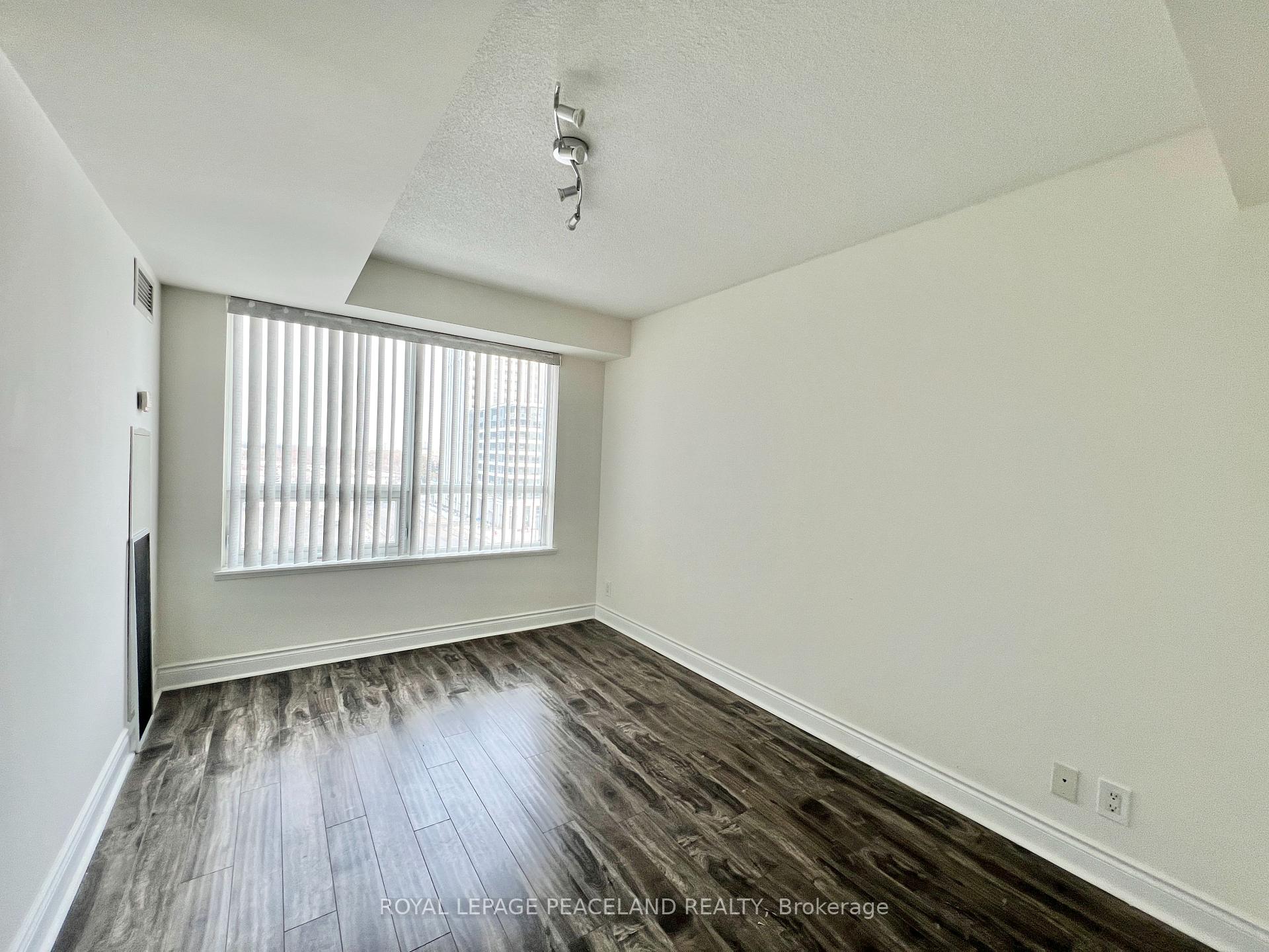 Photo 11 of Unit 702, 30 Clegg Road, Markham, Unionville — HOMEH