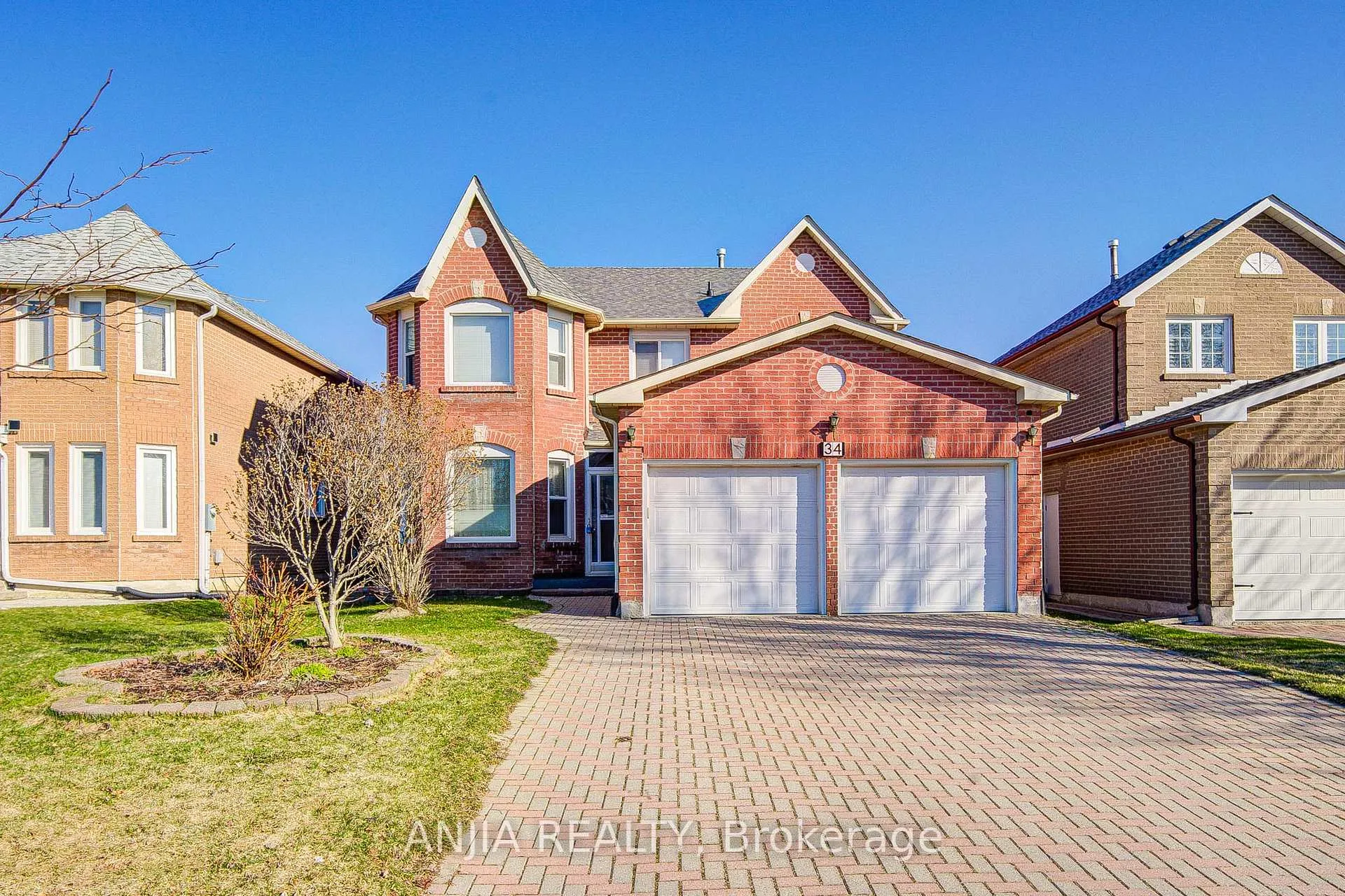 Photo 1 of 34 Baylawn Drive, Markham, Middlefield — HOMEH