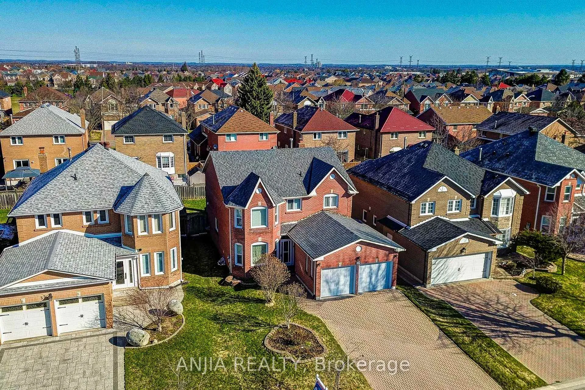 Photo 6 of 34 Baylawn Drive, Markham, Middlefield — HOMEH