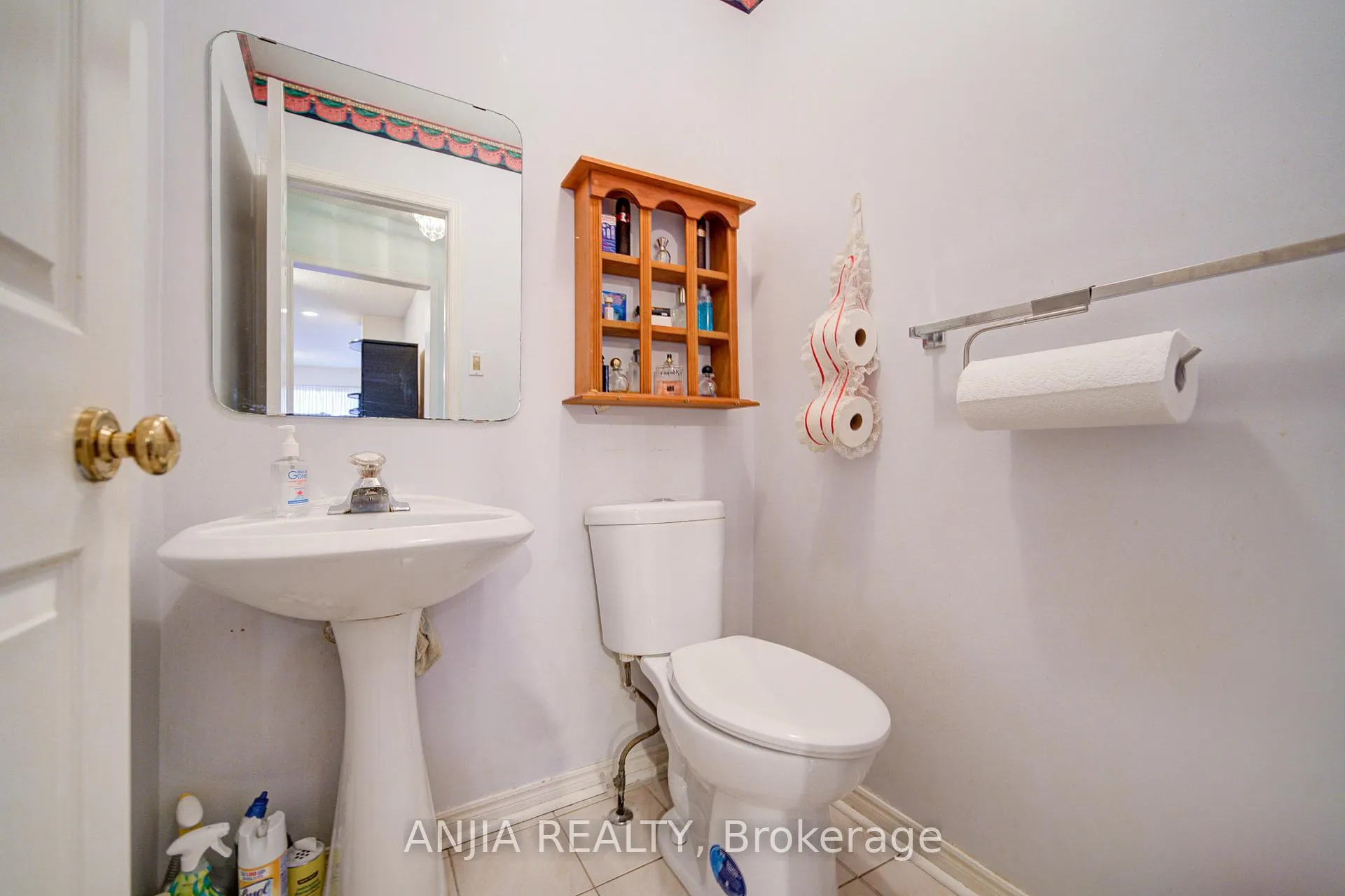 Photo 15 of 34 Baylawn Drive, Markham, Middlefield — HOMEH