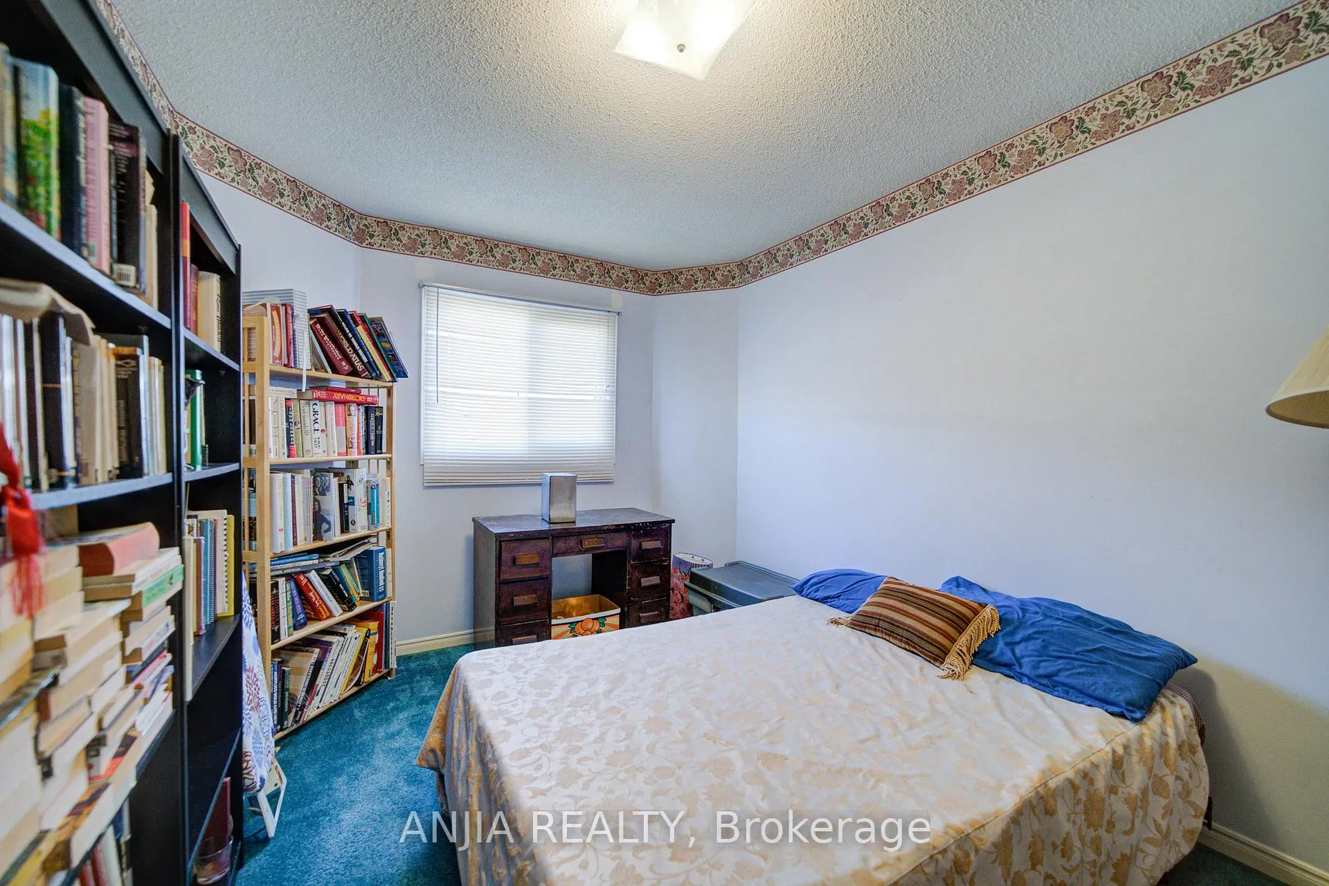 Photo 32 of 34 Baylawn Drive, Markham, Middlefield — HOMEH