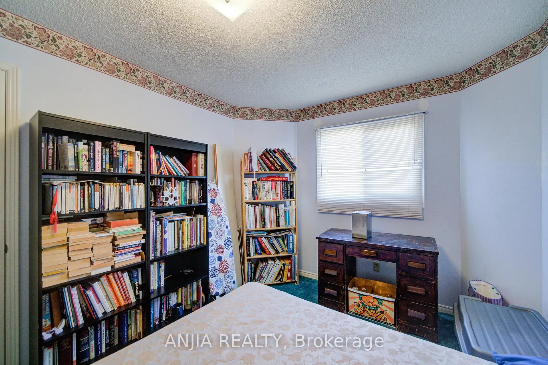Photo 33 of 34 Baylawn Drive, Markham, Middlefield — HOMEH