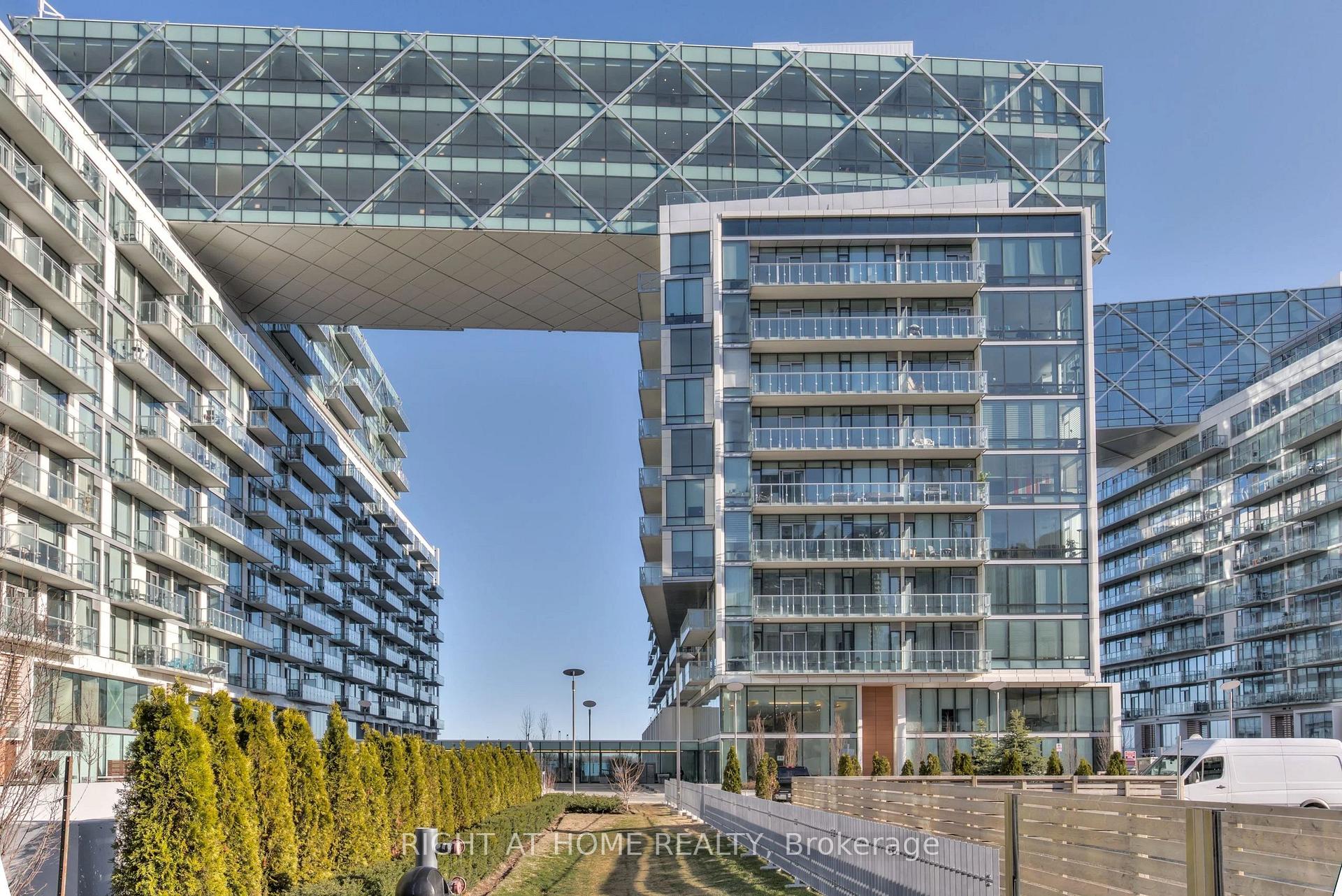 Photo 1 of Unit 925, 39 Queens Quay E, Toronto, Waterfront Communities — HOMEH
