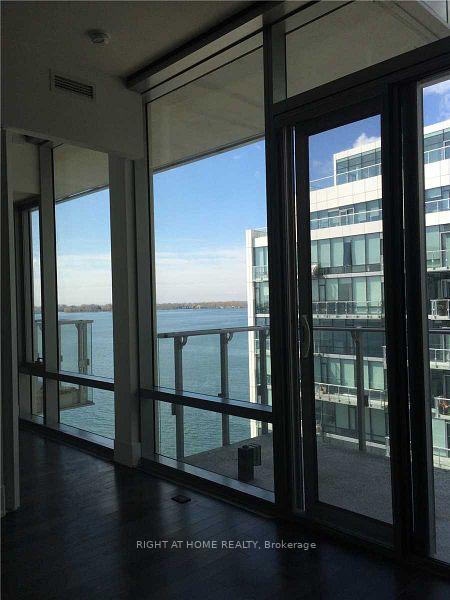 Photo 4 of Unit 925, 39 Queens Quay E, Toronto, Waterfront Communities — HOMEH