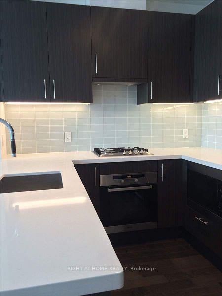 Photo 5 of Unit 925, 39 Queens Quay E, Toronto, Waterfront Communities — HOMEH