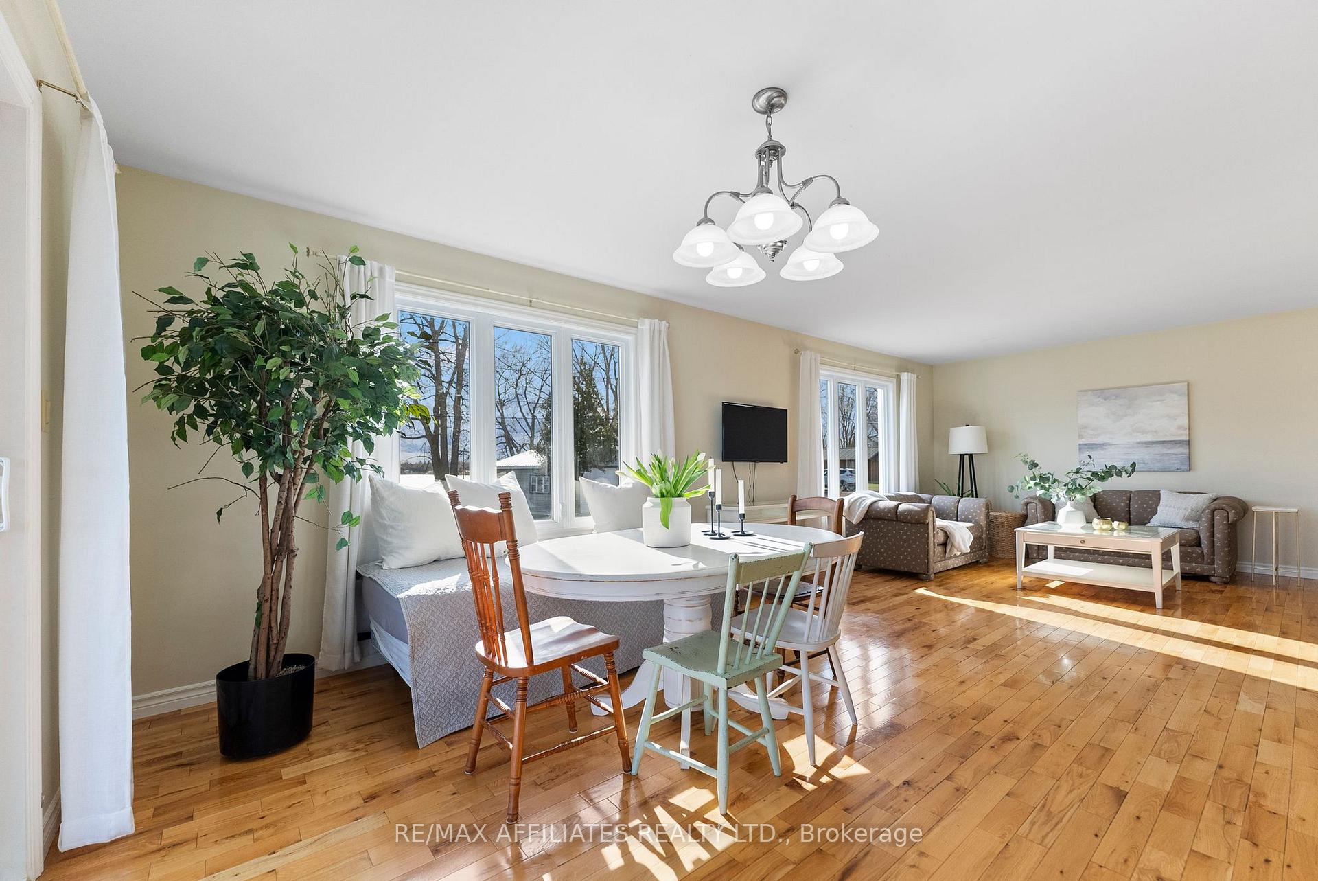 Photo 7 of 105 North Channel Road, Edwardsburgh/Cardinal, Edwardsburgh/Cardinal Twp — HOMEH