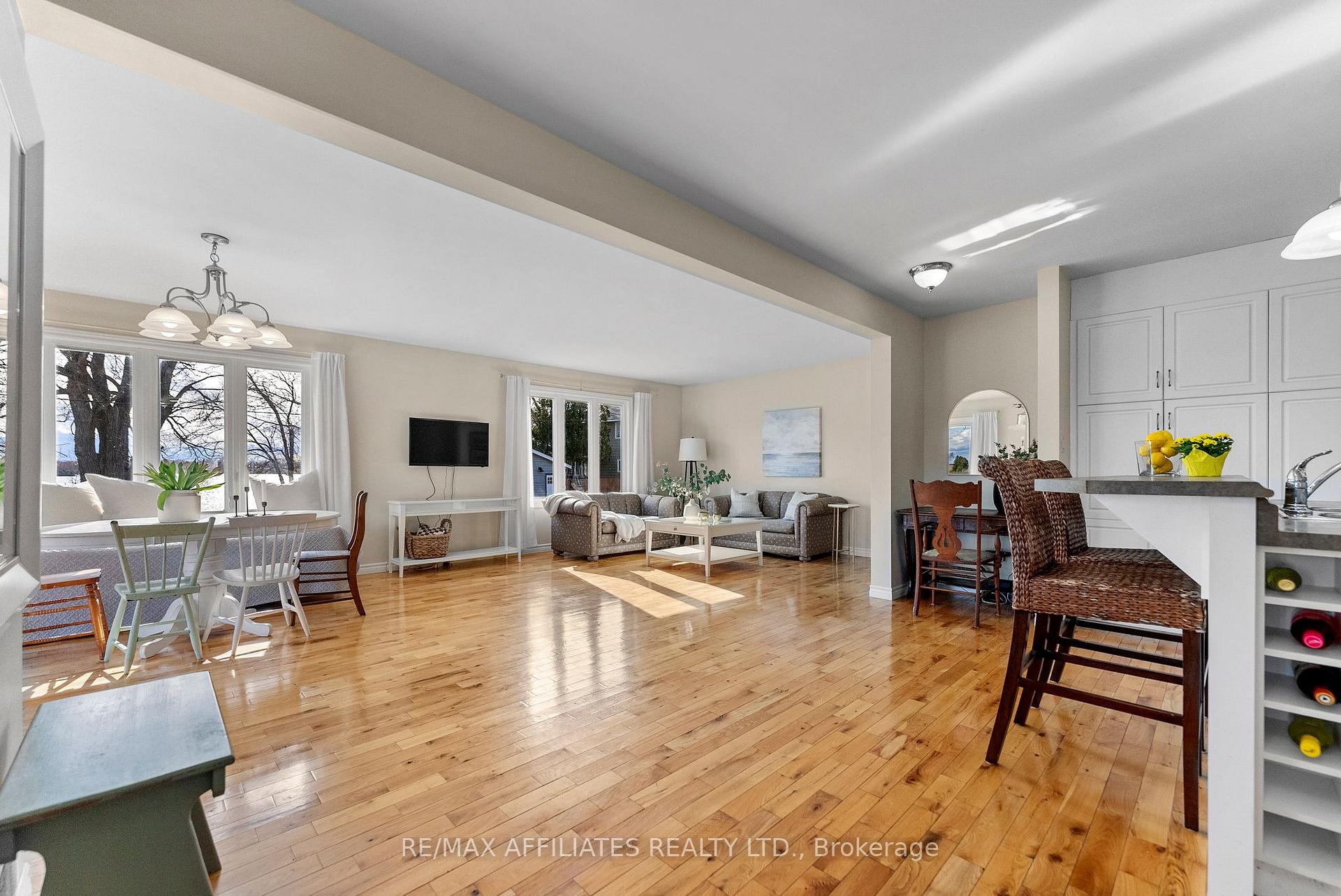 Photo 8 of 105 North Channel Road, Edwardsburgh/Cardinal, Edwardsburgh/Cardinal Twp — HOMEH
