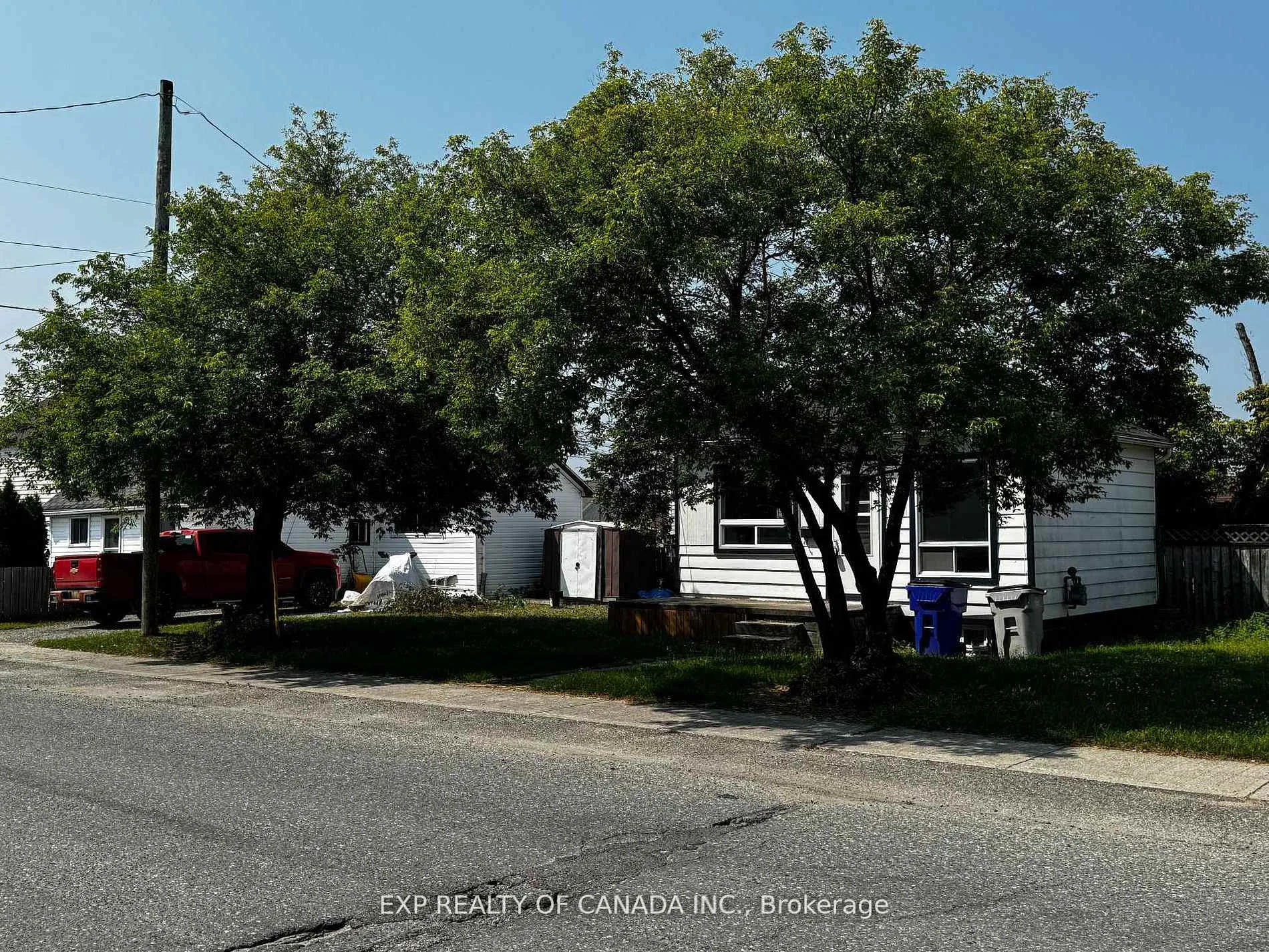 Front of 337-345 Preston Street