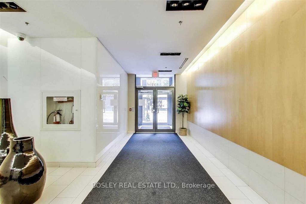 Photo 49 of Unit 904, 127 Queen Street E, Toronto, Church-Yonge Corridor — HOMEH