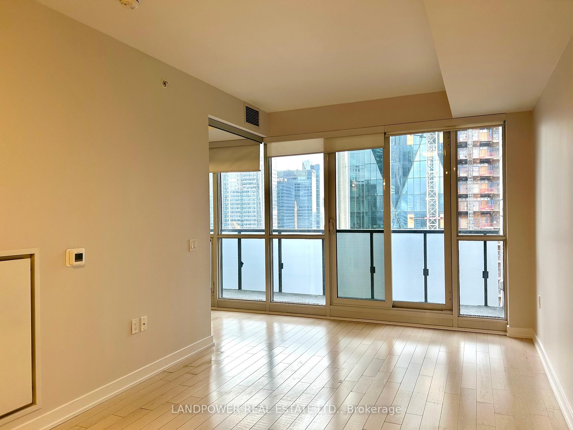 Photo 9 of Unit 2403, 1 The Esplanade, Toronto, Waterfront Communities — HOMEH