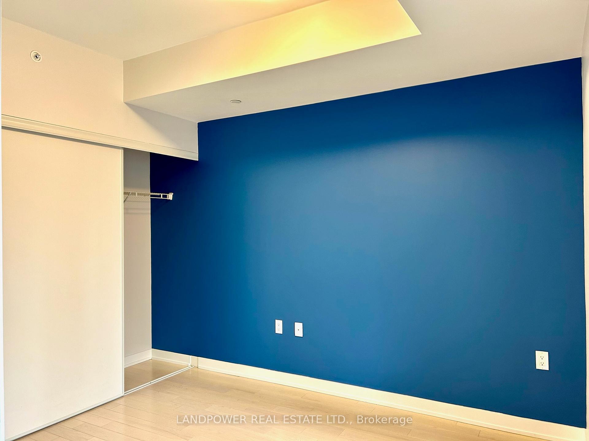 Photo 10 of Unit 2403, 1 The Esplanade, Toronto, Waterfront Communities — HOMEH