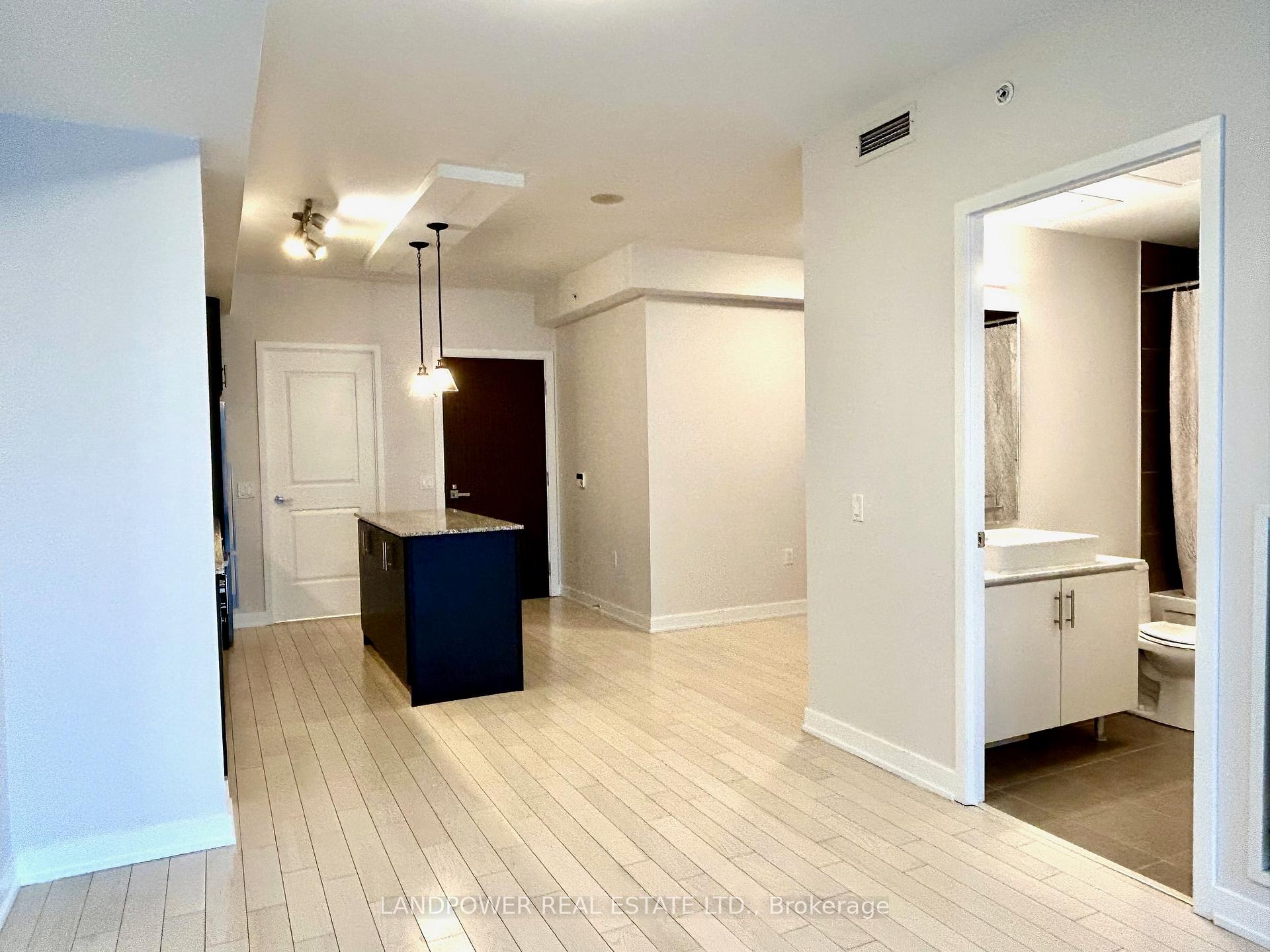 Photo 13 of Unit 2403, 1 The Esplanade, Toronto, Waterfront Communities — HOMEH