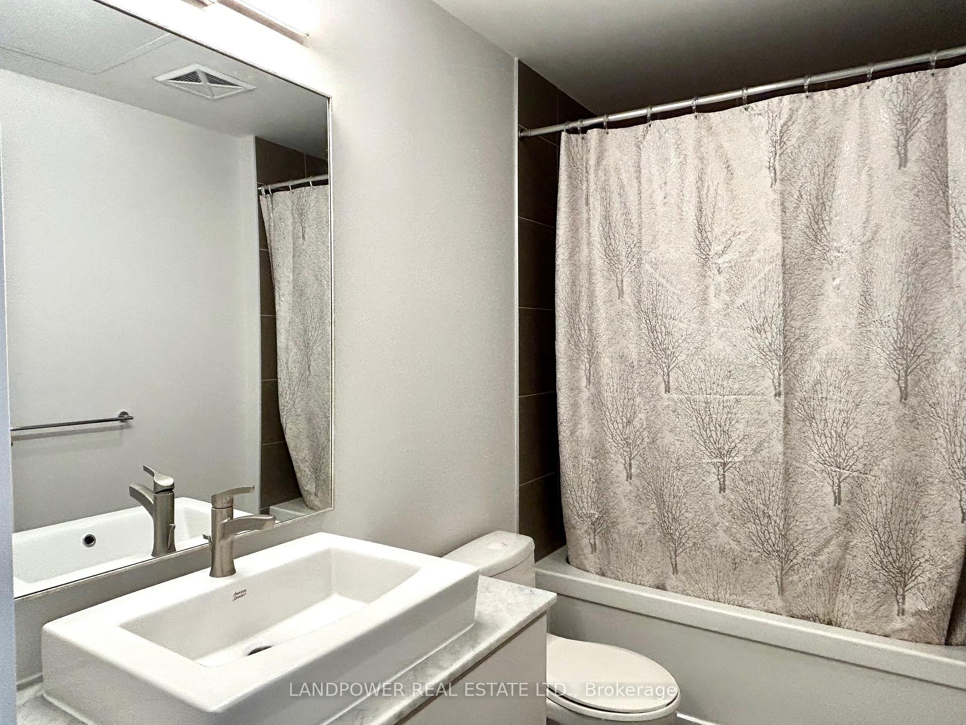 Photo 16 of Unit 2403, 1 The Esplanade, Toronto, Waterfront Communities — HOMEH