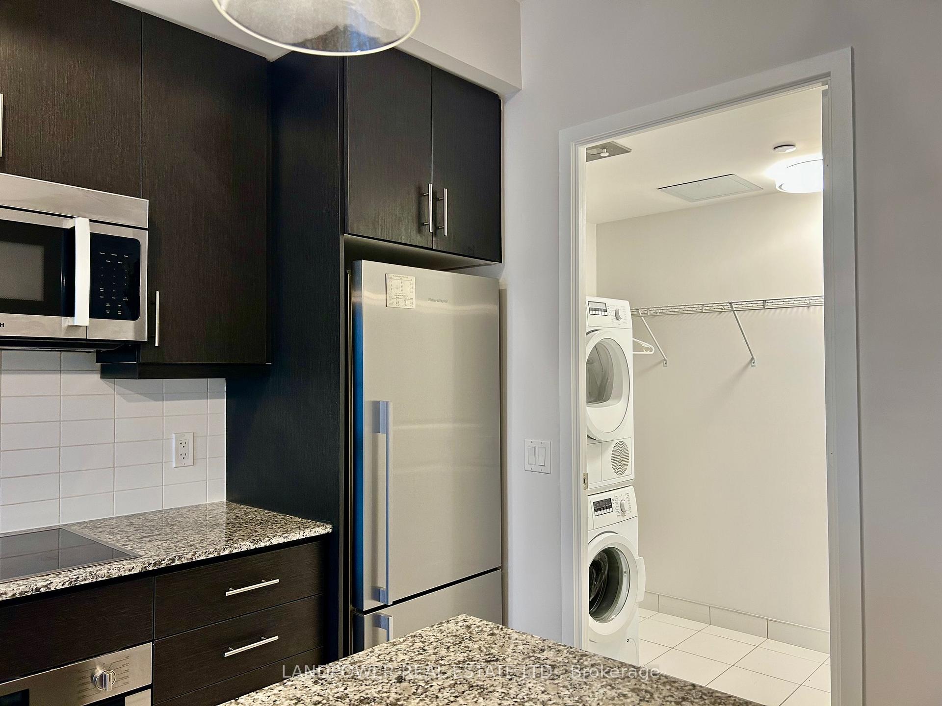 Photo 17 of Unit 2403, 1 The Esplanade, Toronto, Waterfront Communities — HOMEH
