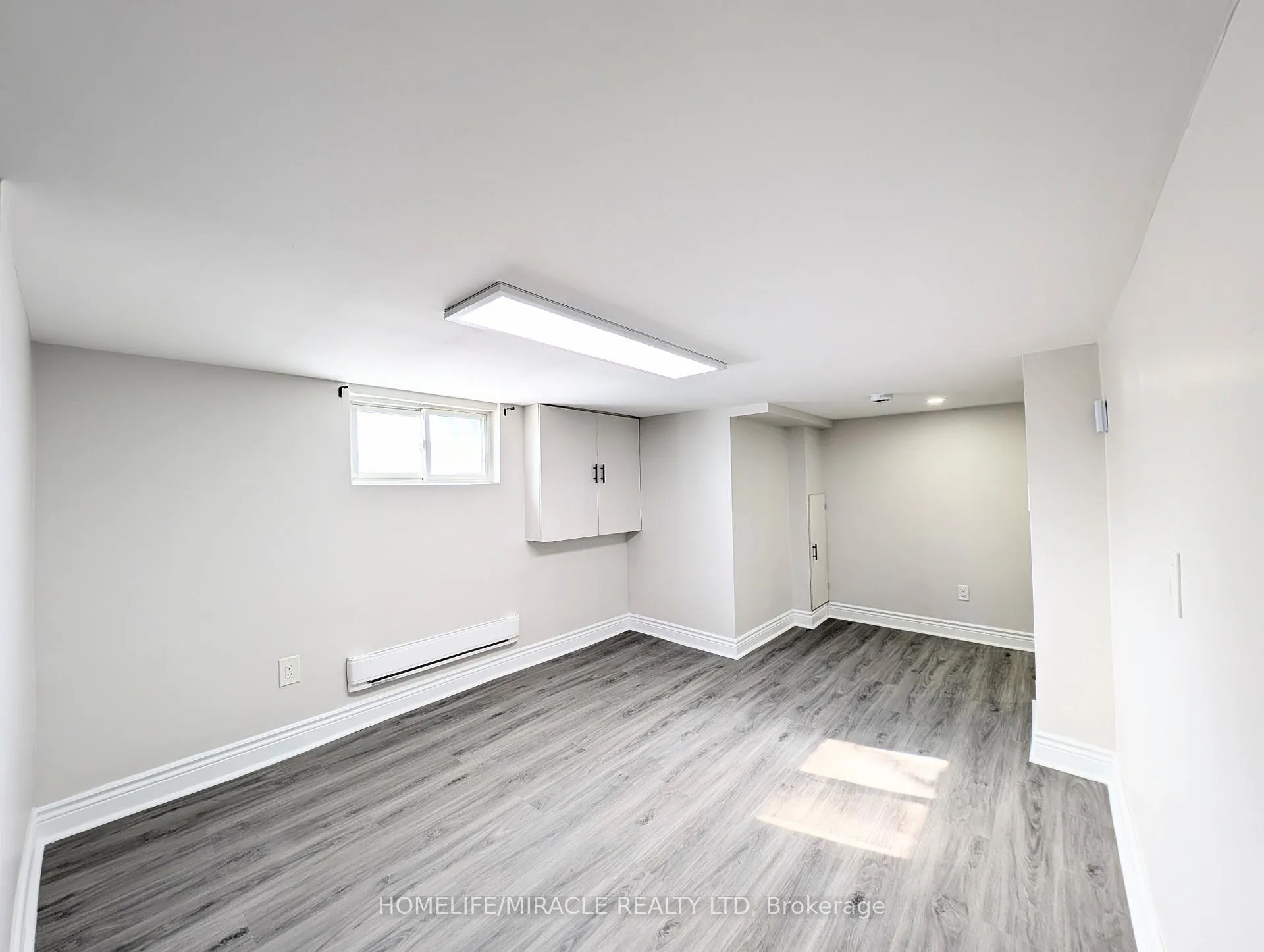 Photo 11 of 137 Proctor Street, Sarnia — HOMEH