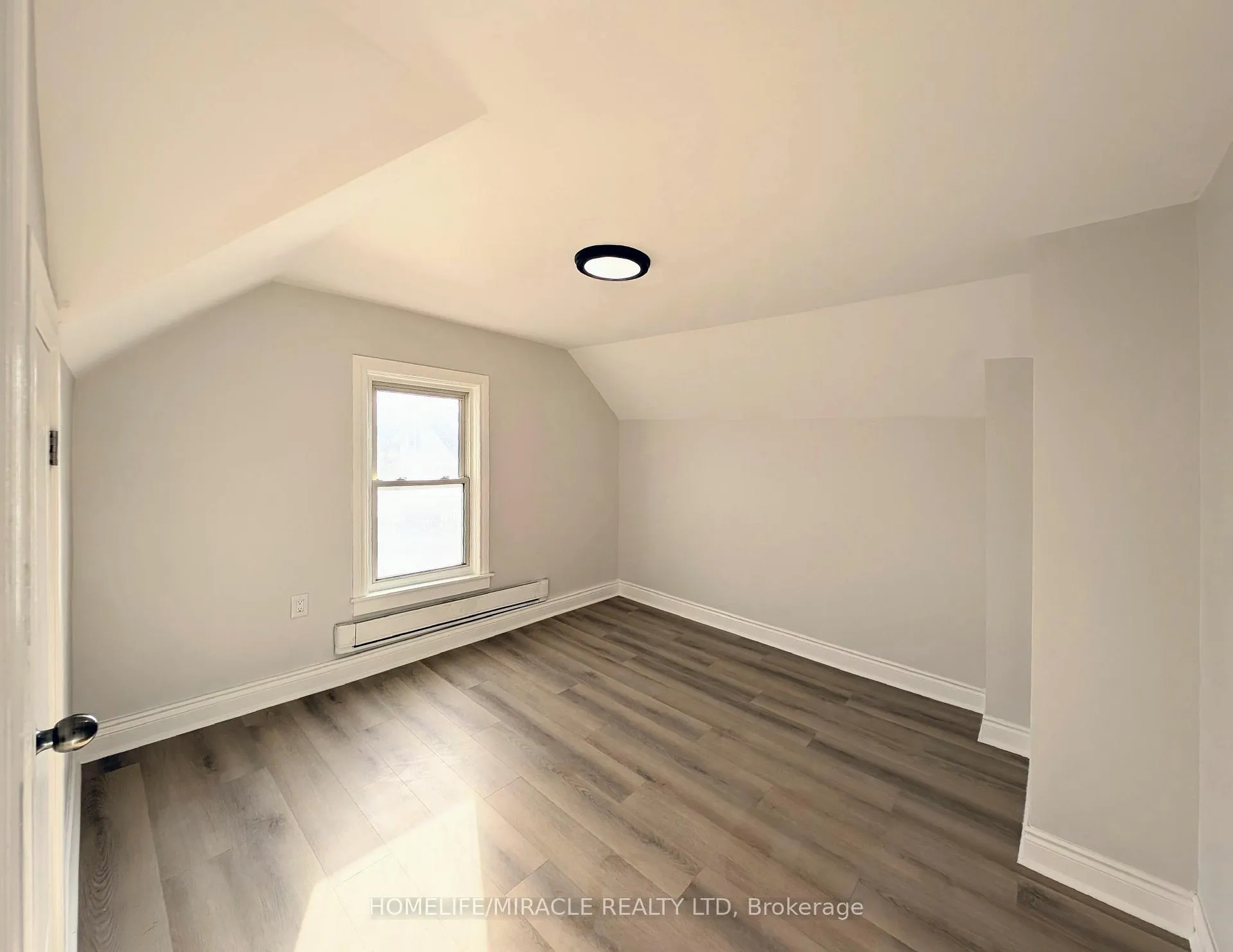Photo 20 of 137 Proctor Street, Sarnia — HOMEH