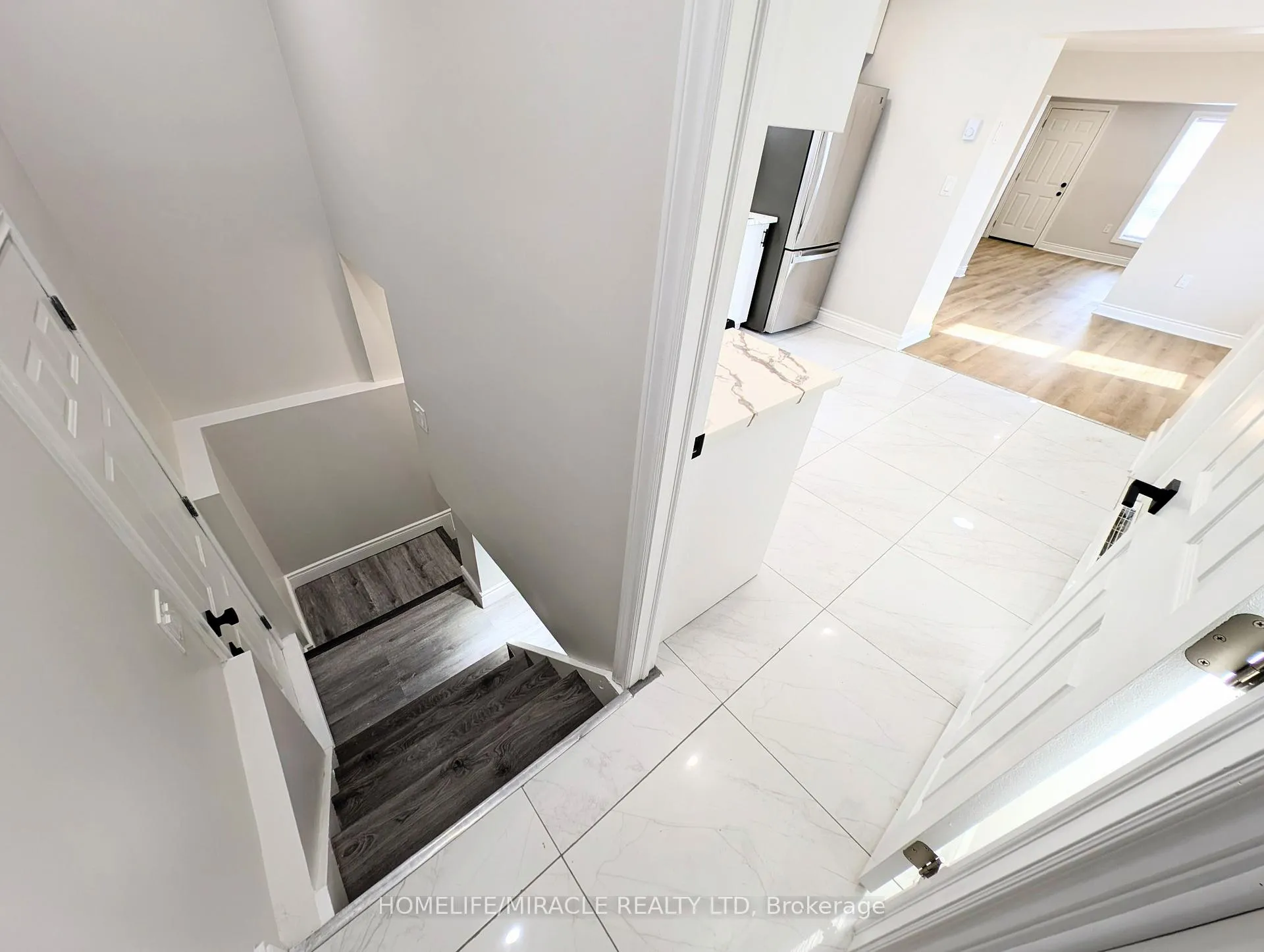 Photo 24 of 137 Proctor Street, Sarnia — HOMEH