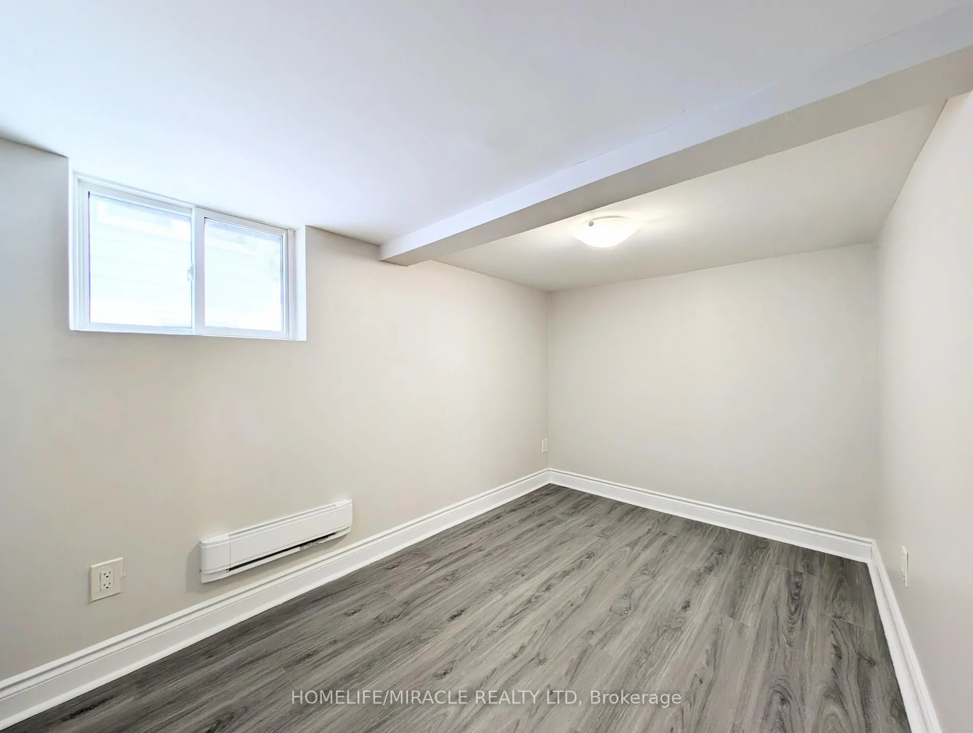 Photo 26 of 137 Proctor Street, Sarnia — HOMEH