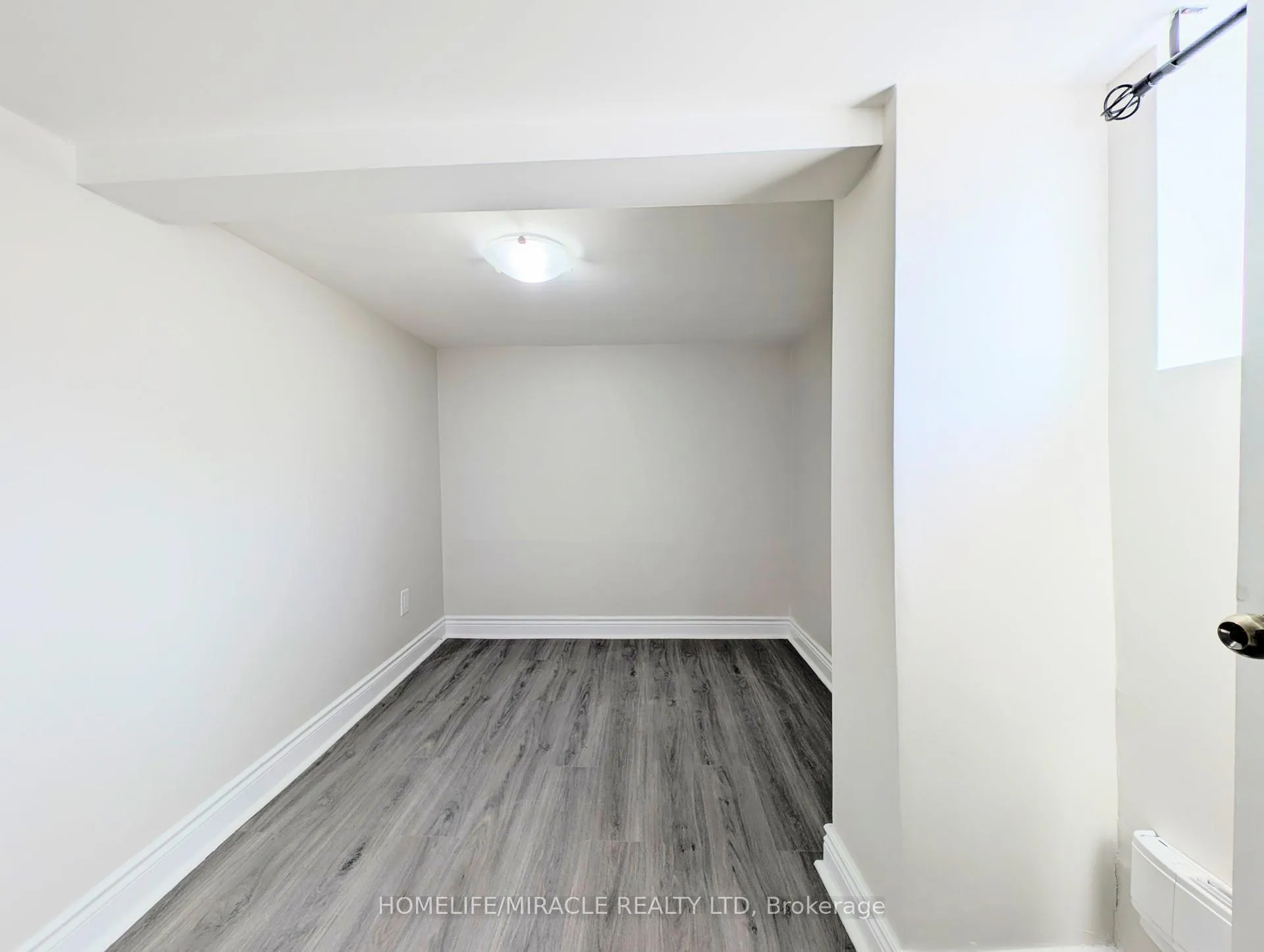 Photo 27 of 137 Proctor Street, Sarnia — HOMEH