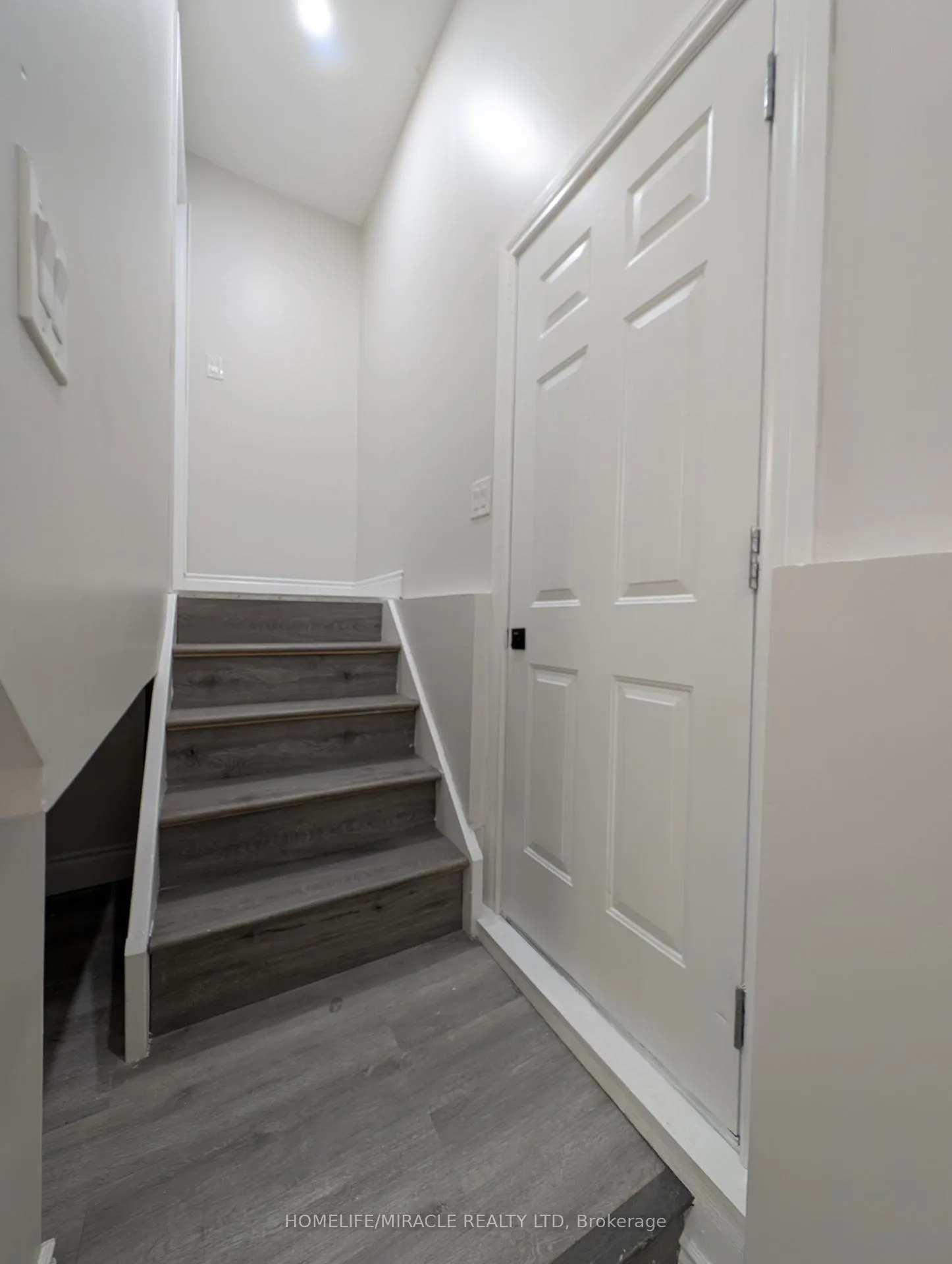 Photo 30 of 137 Proctor Street, Sarnia — HOMEH