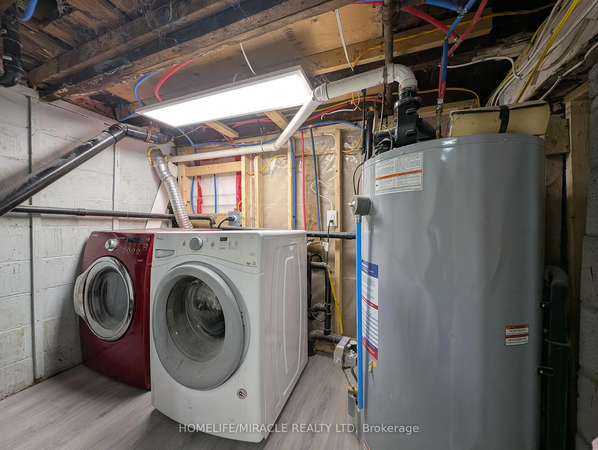 Photo 32 of 137 Proctor Street, Sarnia — HOMEH