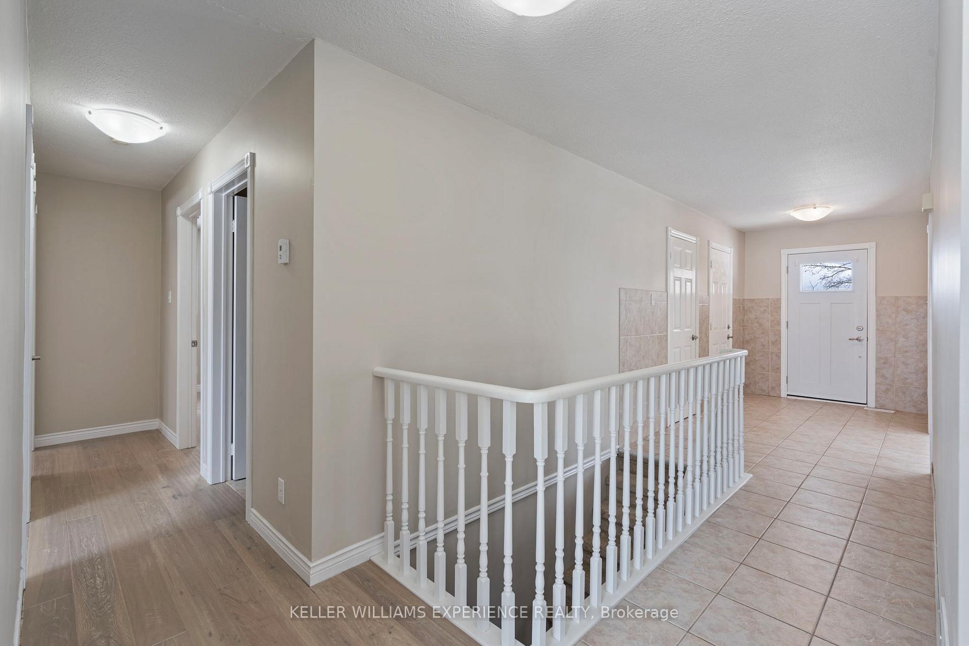 Photo 22 of 62 Mapleton Avenue, Barrie, Holly — HOMEH