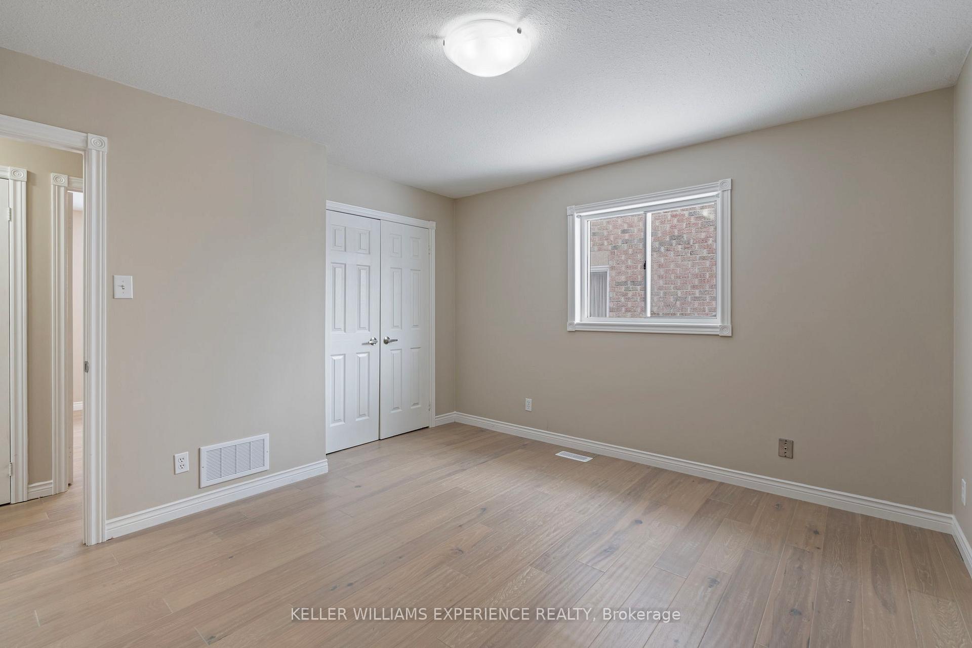 Photo 24 of 62 Mapleton Avenue, Barrie, Holly — HOMEH