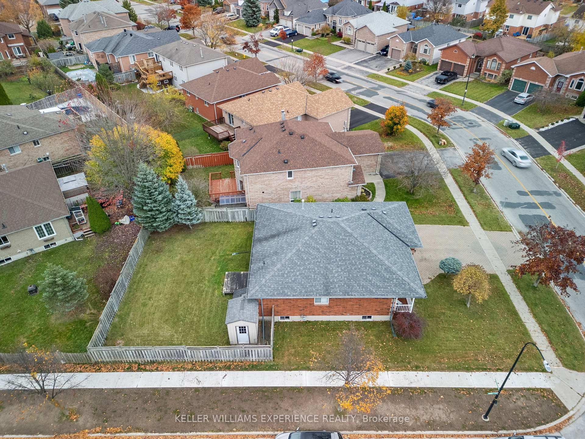 Photo 33 of 62 Mapleton Avenue, Barrie, Holly — HOMEH