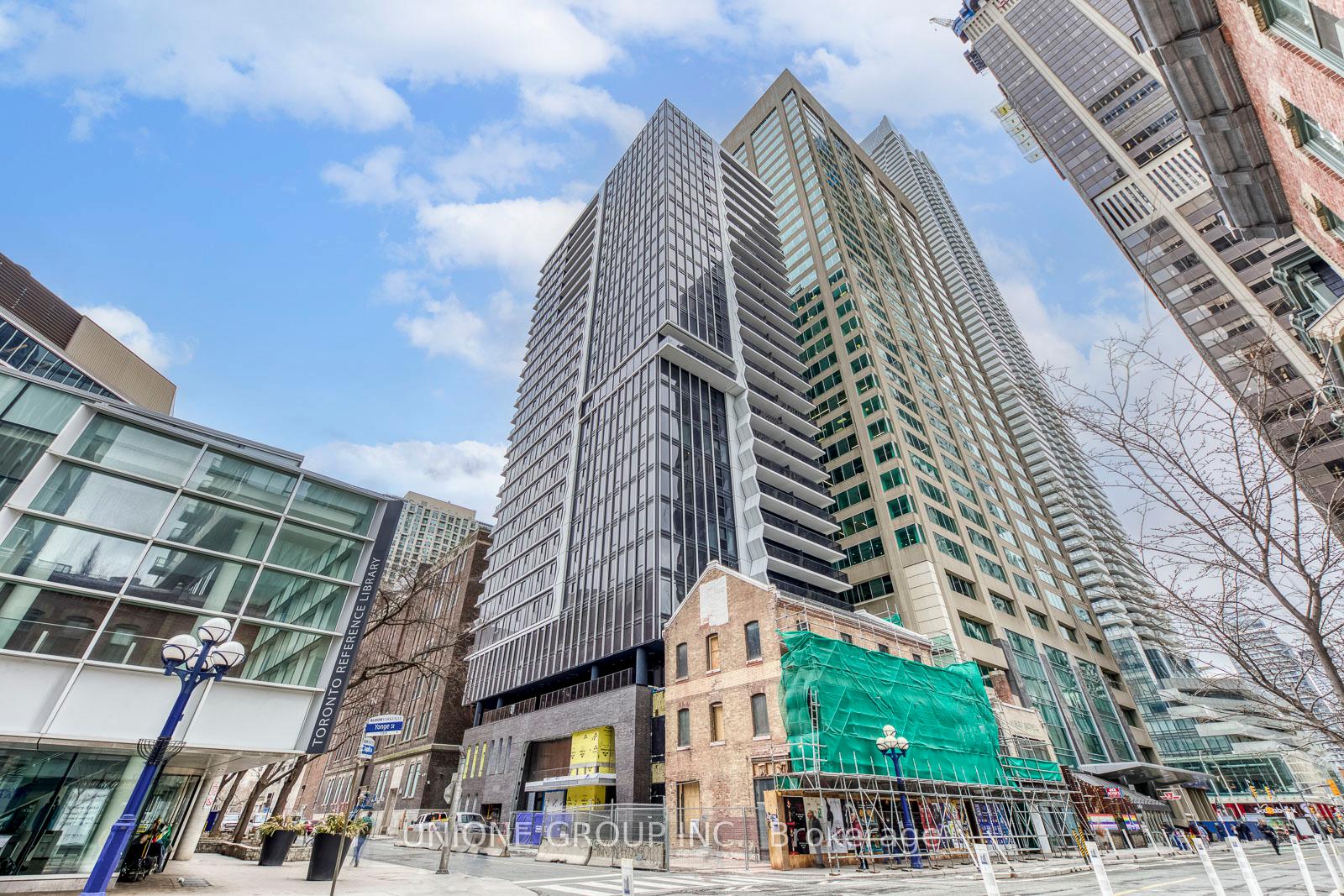Front of Unit 1707, 771 Yonge Street