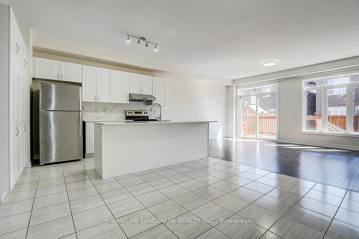 Photo 7 of 5 Reddington Road, Markham, Cedarwood — HOMEH