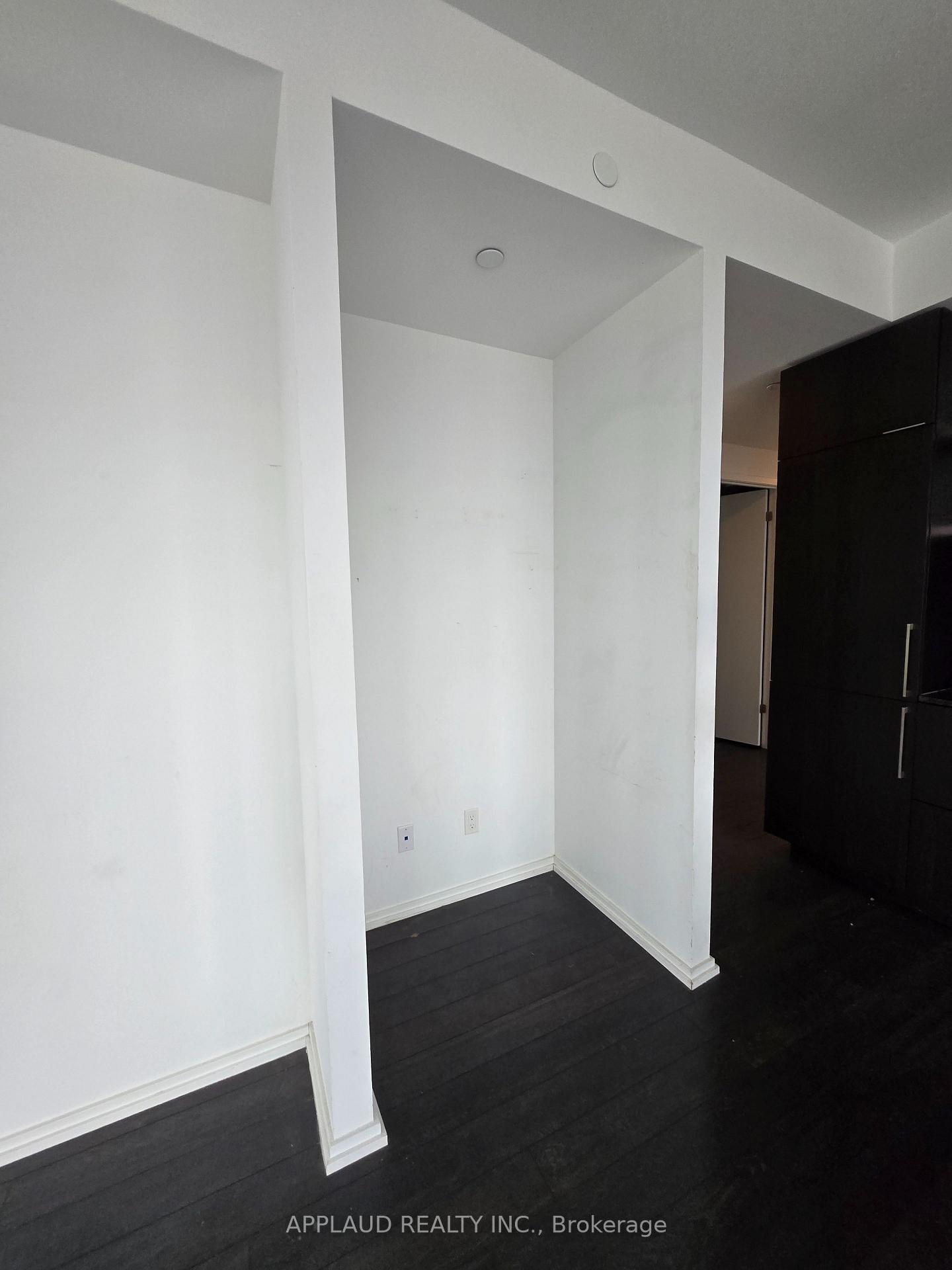 Photo 5 of Unit 5002, 197 Yonge Street, Toronto, Church-Yonge Corridor — HOMEH