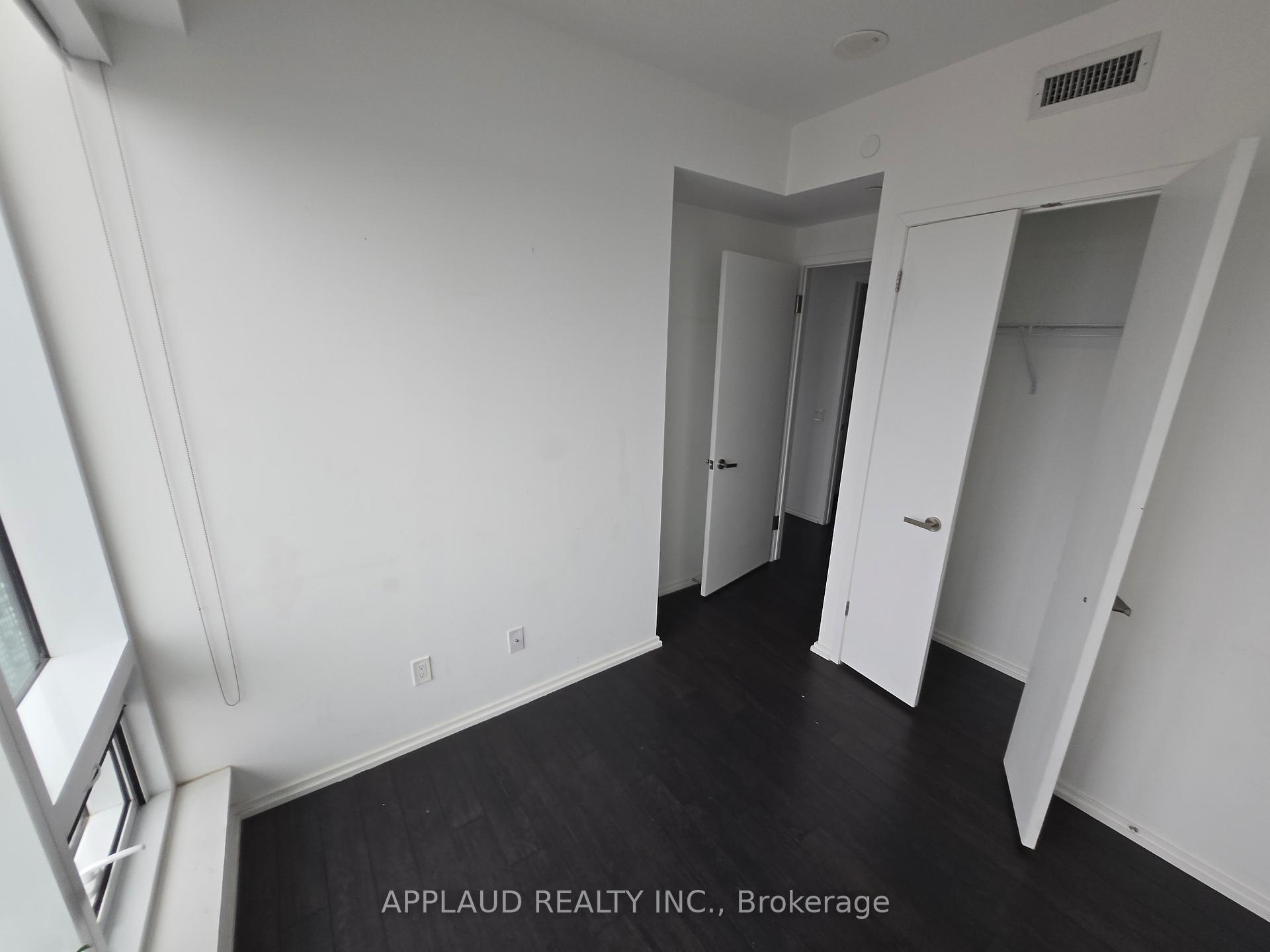 Photo 11 of Unit 5002, 197 Yonge Street, Toronto, Church-Yonge Corridor — HOMEH
