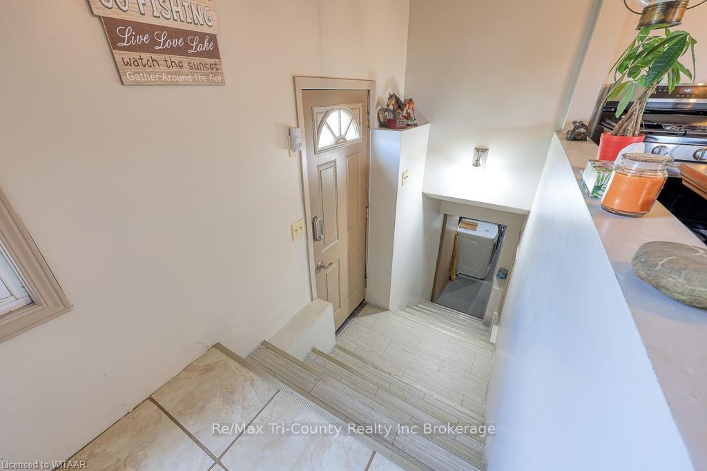 Photo 3 of 7069 Talbot Trail, Chatham-Kent, Blenheim — HOMEH