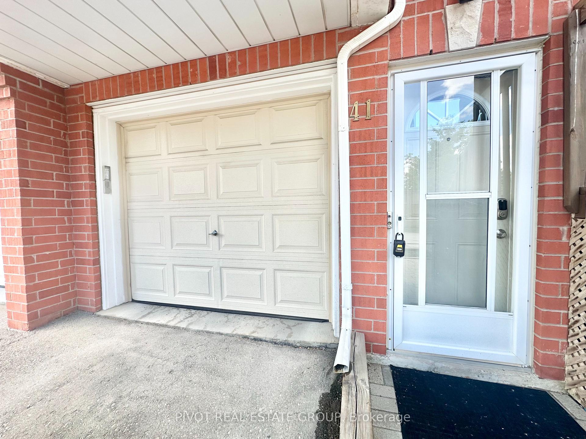 Photo 17 of 41 Wylie Circle, Halton Hills, Georgetown — HOMEH