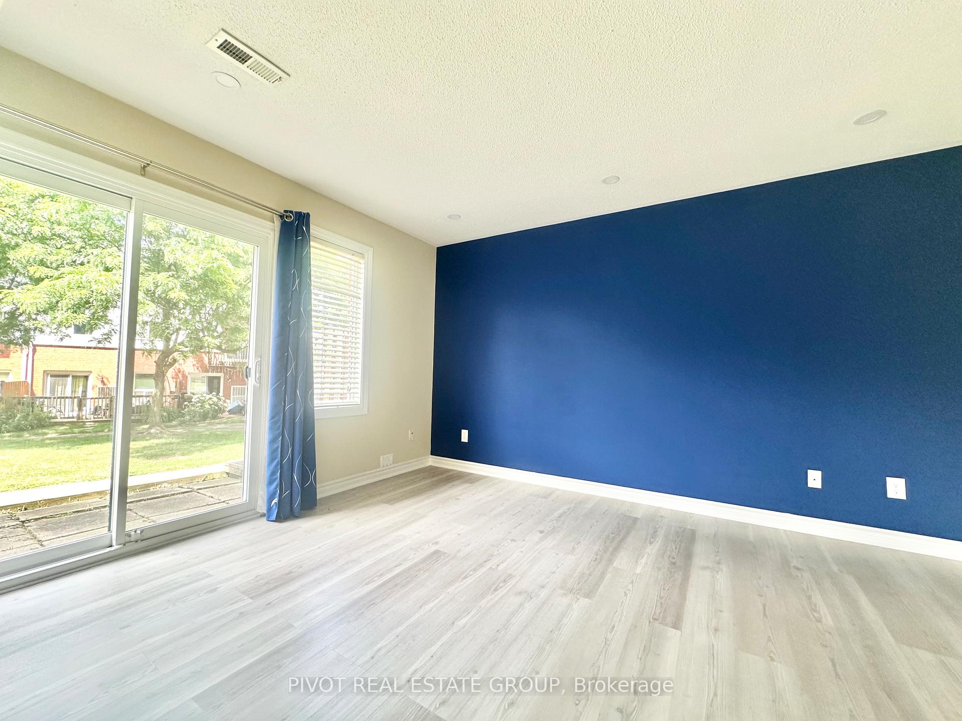 Photo 27 of 41 Wylie Circle, Halton Hills, Georgetown — HOMEH