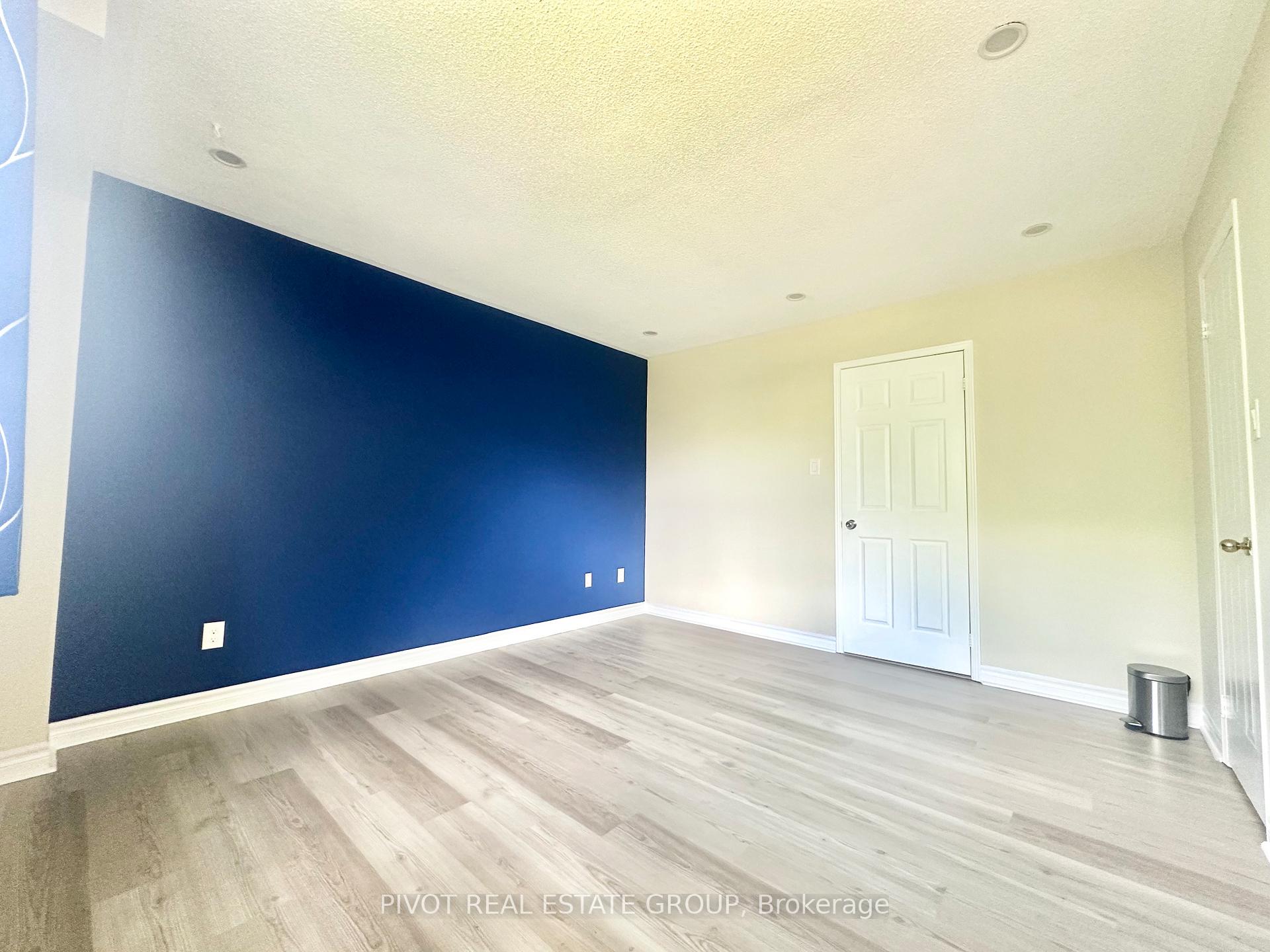 Photo 12 of 41 Wylie Circle, Halton Hills, Georgetown — HOMEH
